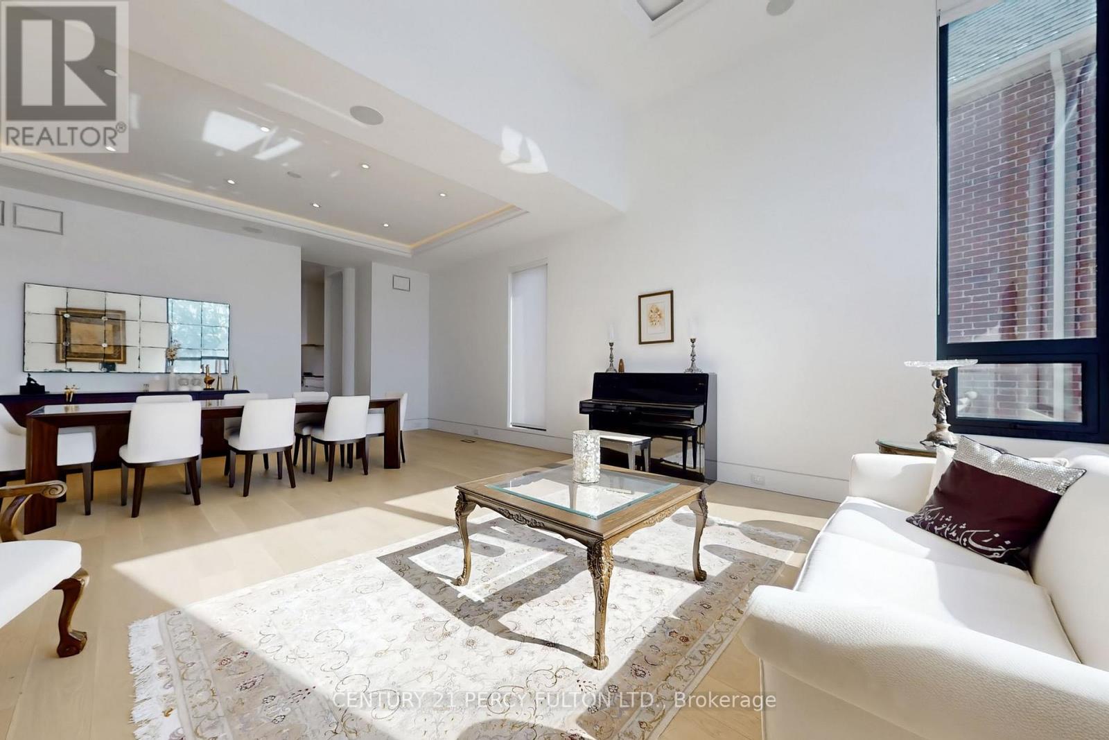 128 Anndale Drive, Toronto (willowdale East), Ontario