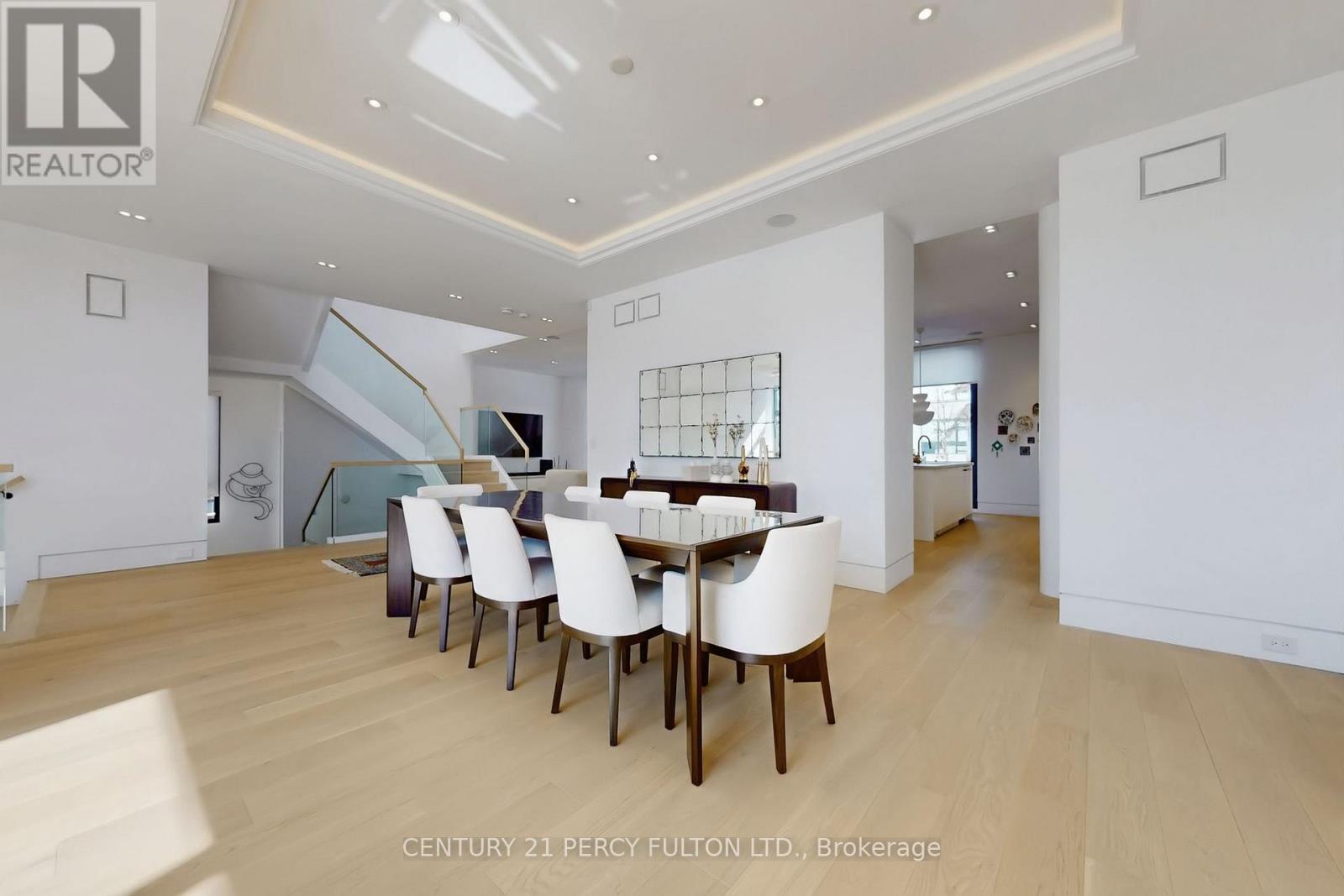 128 Anndale Drive, Toronto (willowdale East), Ontario