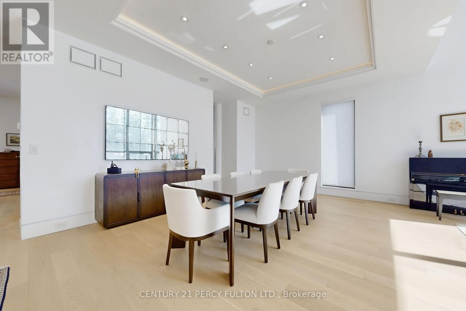 128 Anndale Drive, Toronto (willowdale East), Ontario