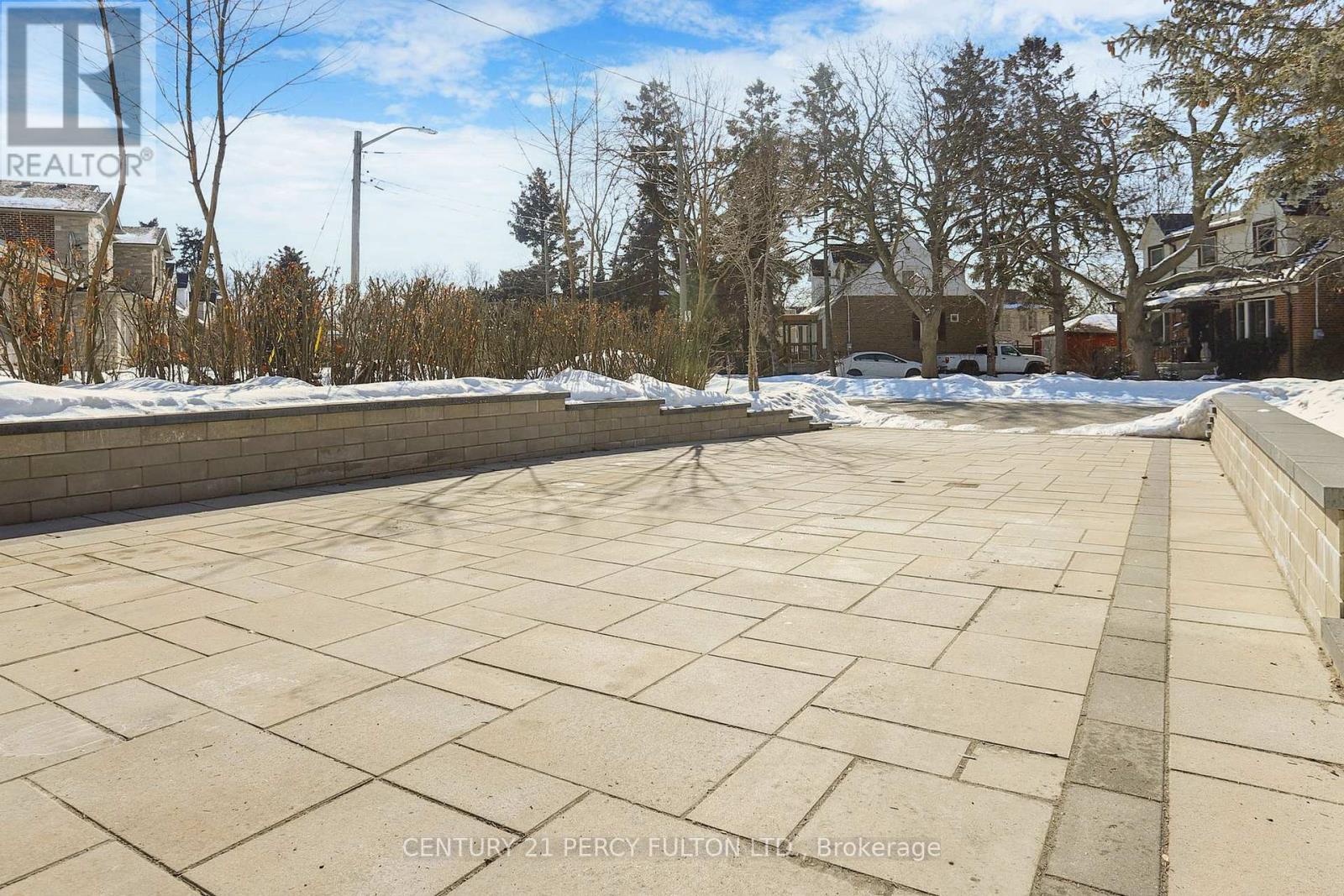 128 Anndale Drive, Toronto (willowdale East), Ontario