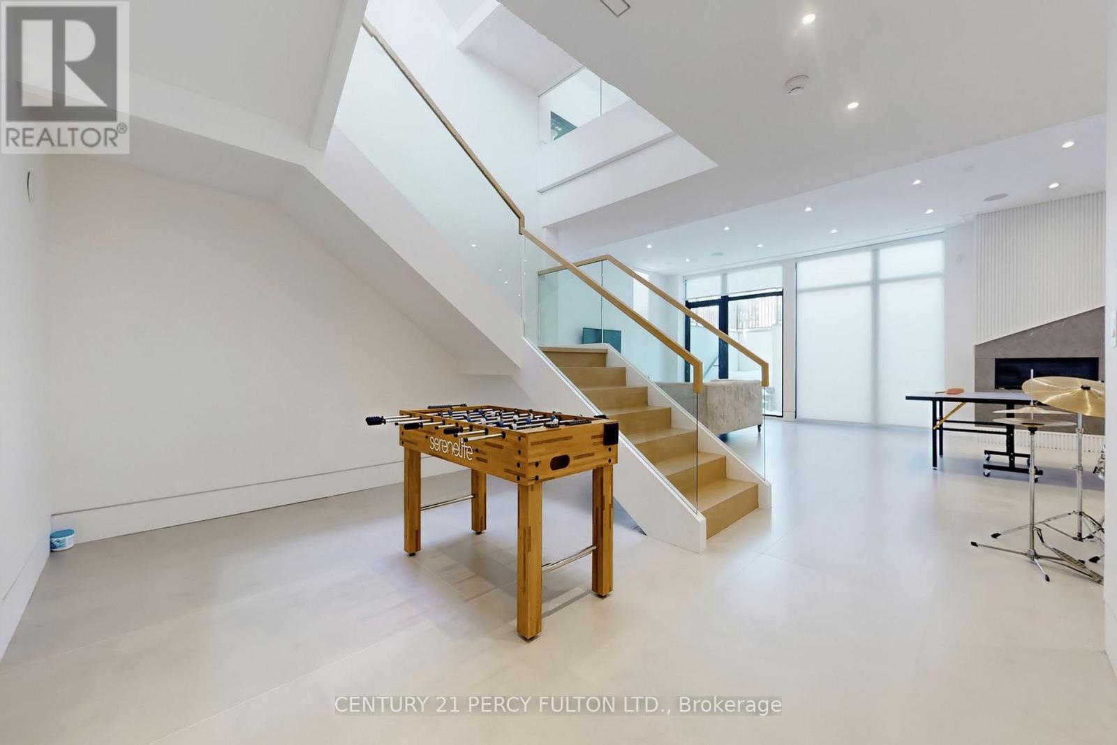 128 Anndale Drive, Toronto (willowdale East), Ontario