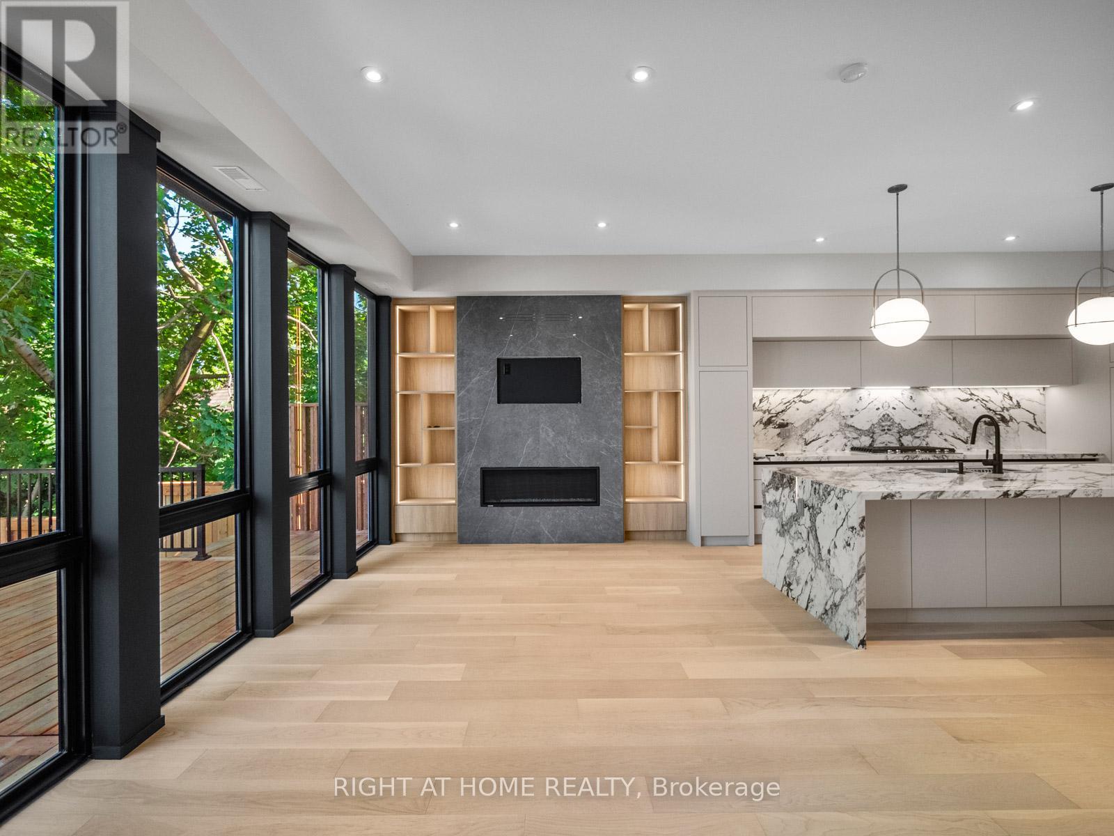 57 Alameda Avenue, Toronto (oakwood Village), Ontario