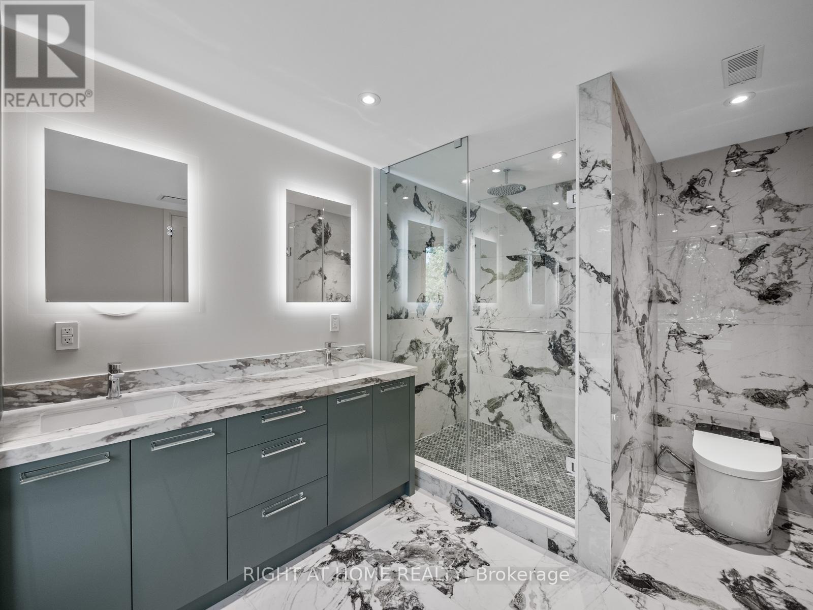 57 Alameda Avenue, Toronto (oakwood Village), Ontario