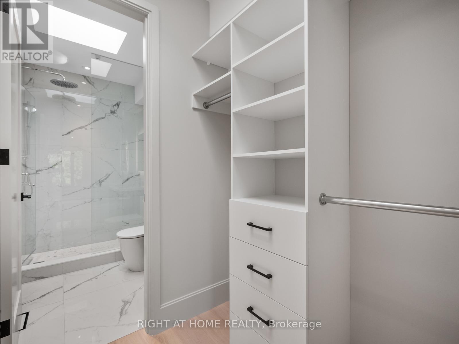 57 Alameda Avenue, Toronto (oakwood Village), Ontario