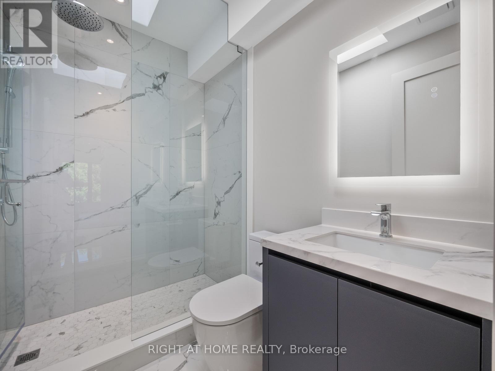 57 Alameda Avenue, Toronto (oakwood Village), Ontario