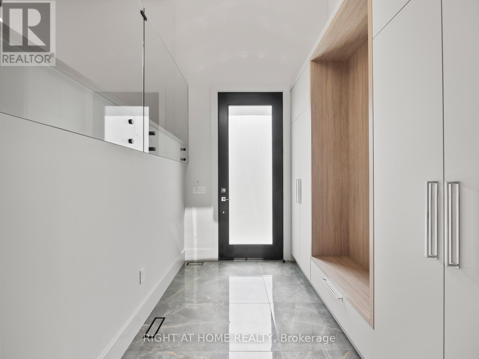 57 Alameda Avenue, Toronto (oakwood Village), Ontario