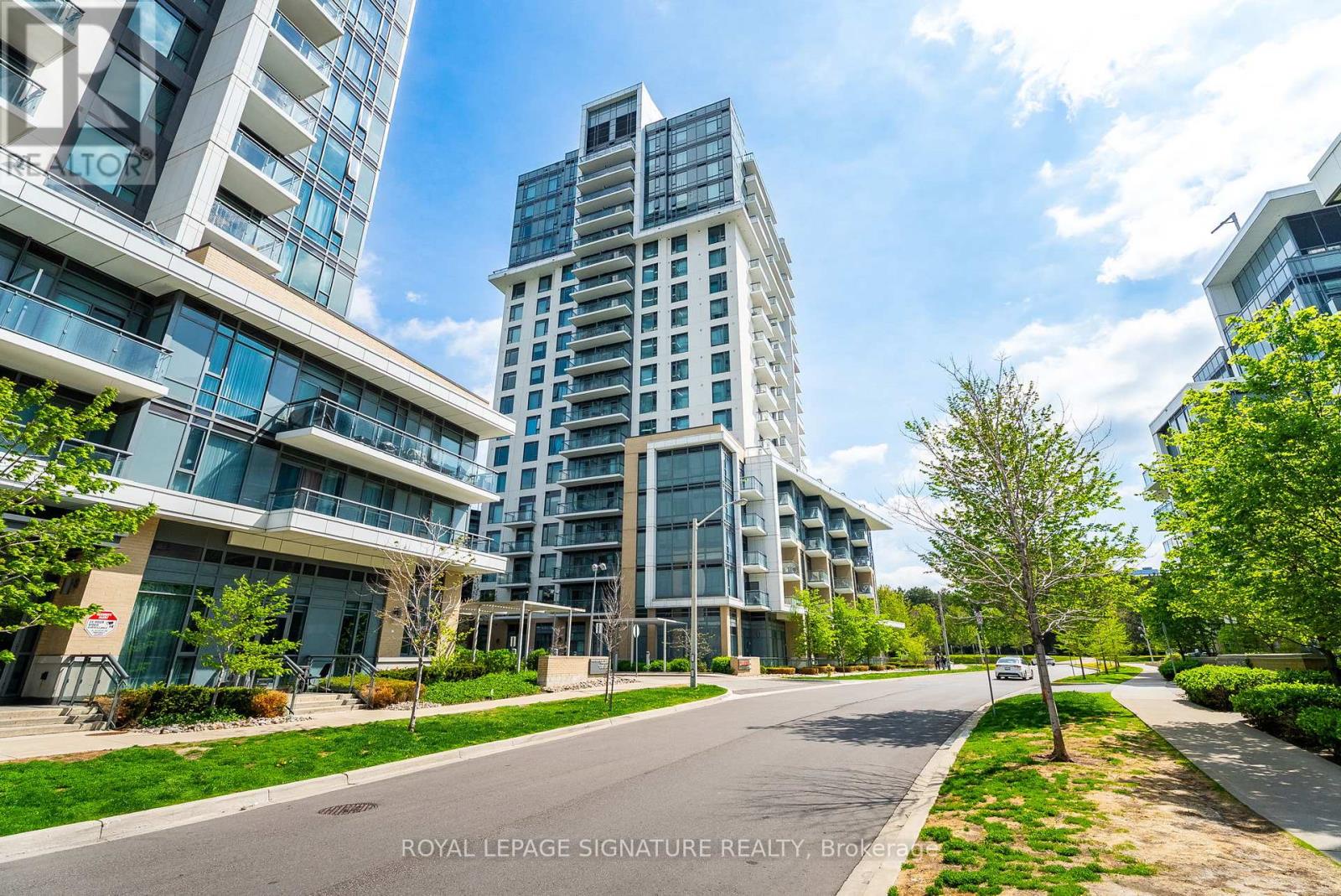 358 - 60 Ann O'reilly Road, Toronto (henry Farm), Ontario