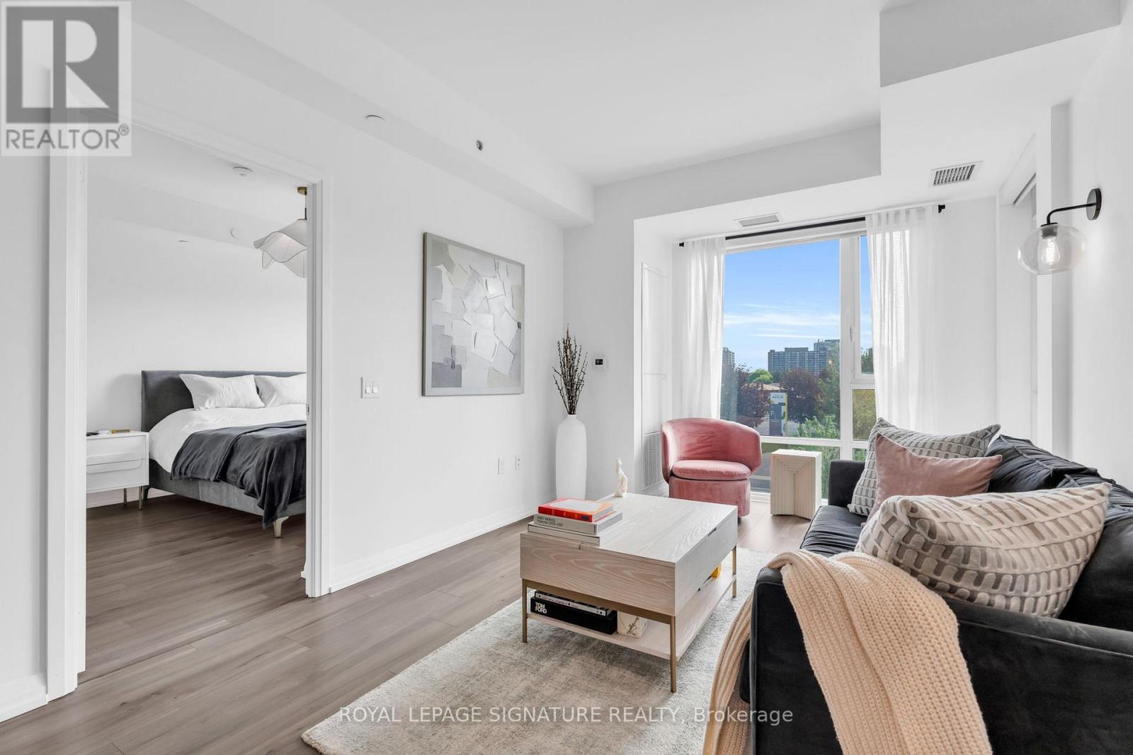 358 - 60 Ann O'reilly Road, Toronto (henry Farm), Ontario