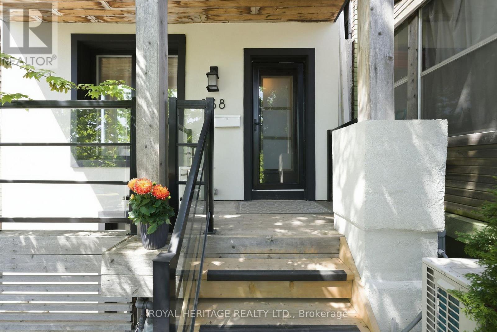 268 Hiawatha Road, Toronto (greenwood-coxwell), Ontario