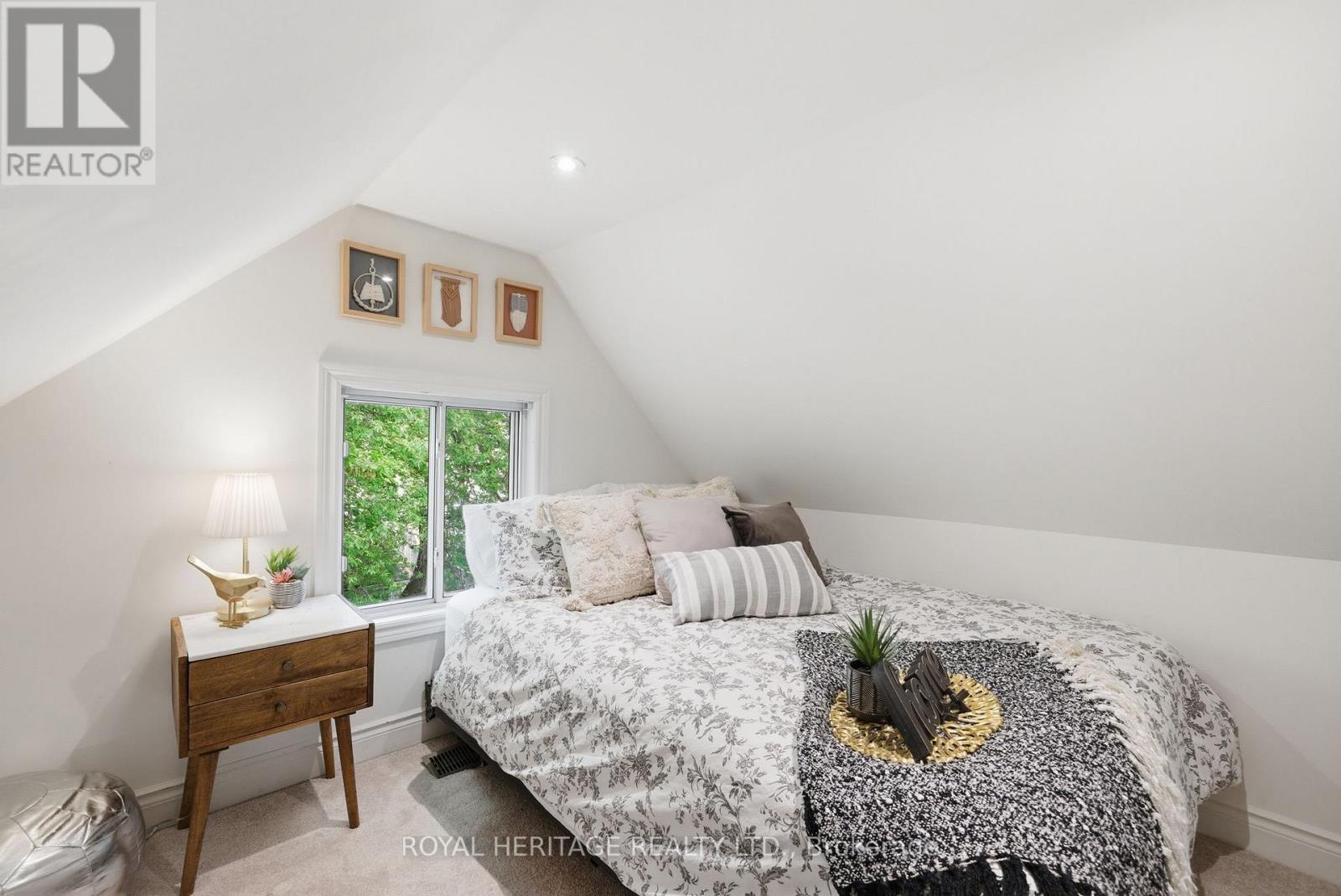 268 Hiawatha Road, Toronto (greenwood-coxwell), Ontario