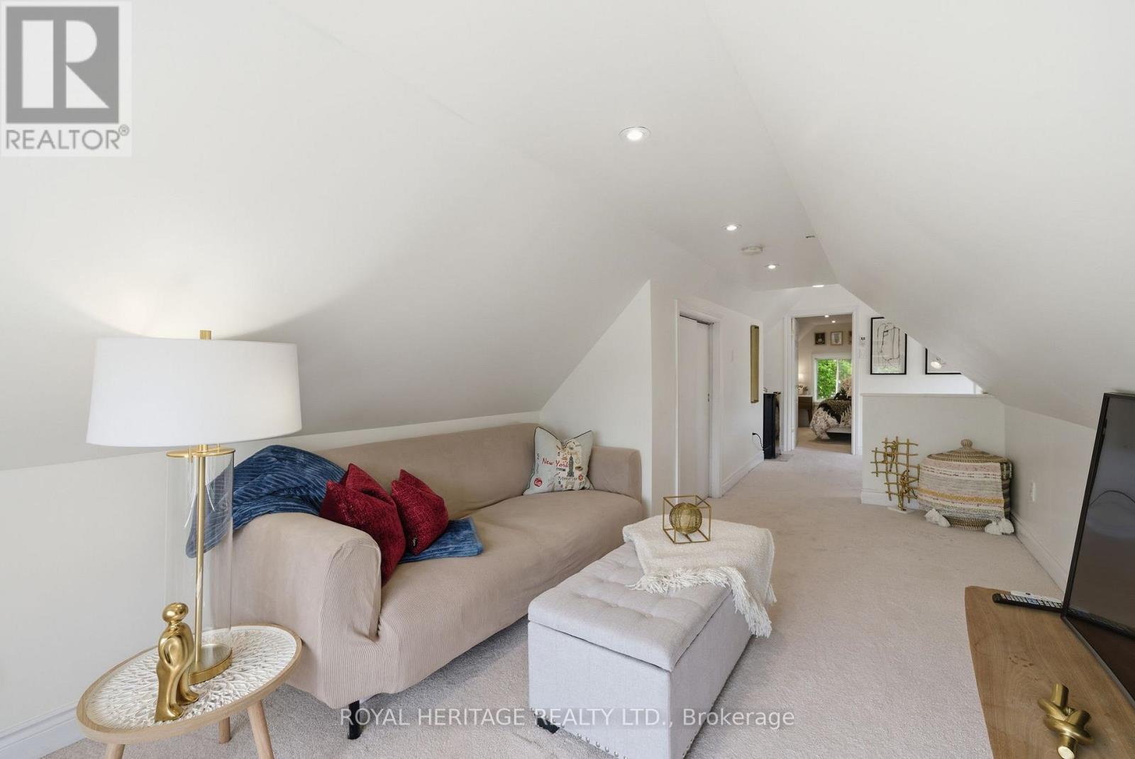 268 Hiawatha Road, Toronto (greenwood-coxwell), Ontario