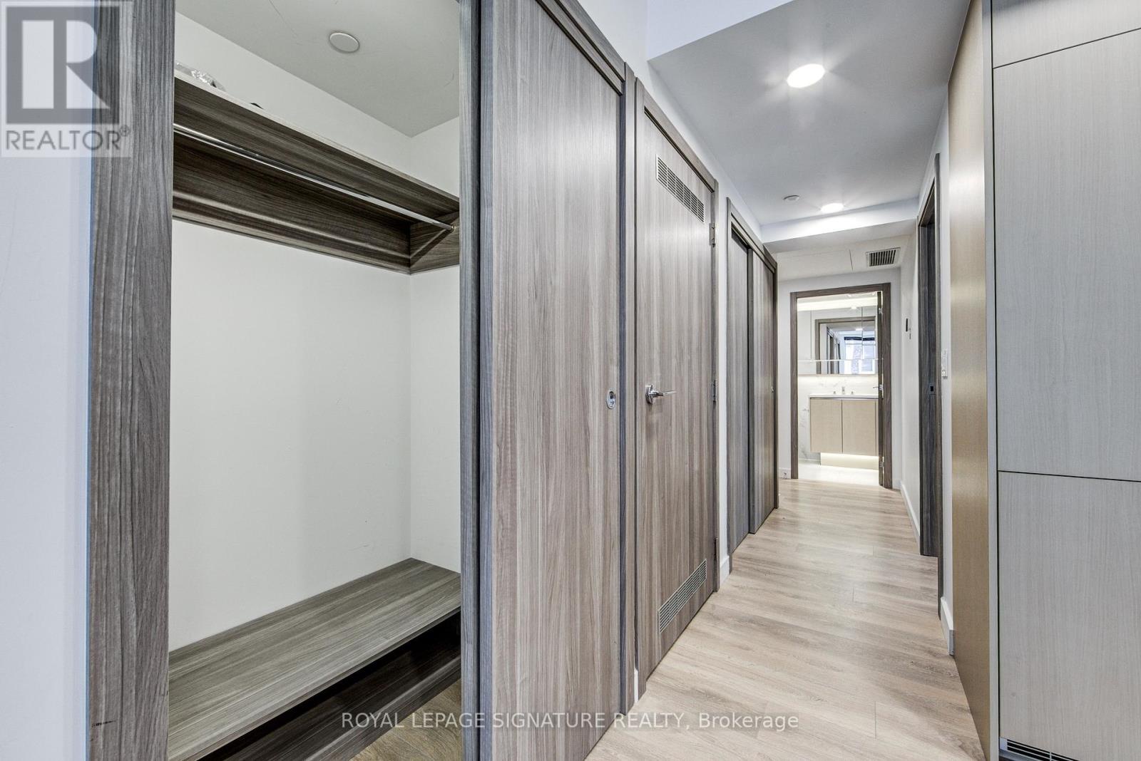 706 - 38 Widmer Street, Toronto (waterfront Communities), Ontario