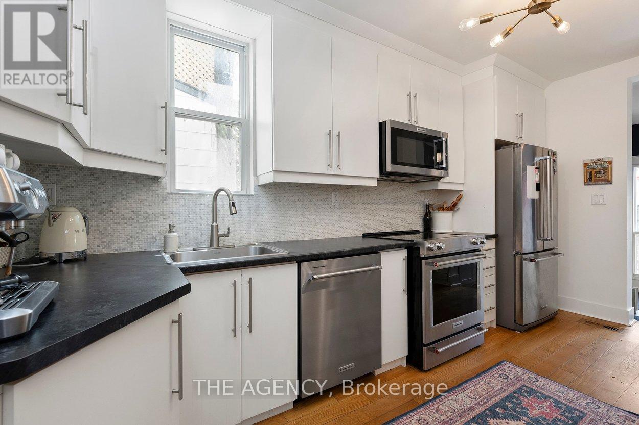 110 Hastings Avenue, Toronto (south Riverdale), Ontario