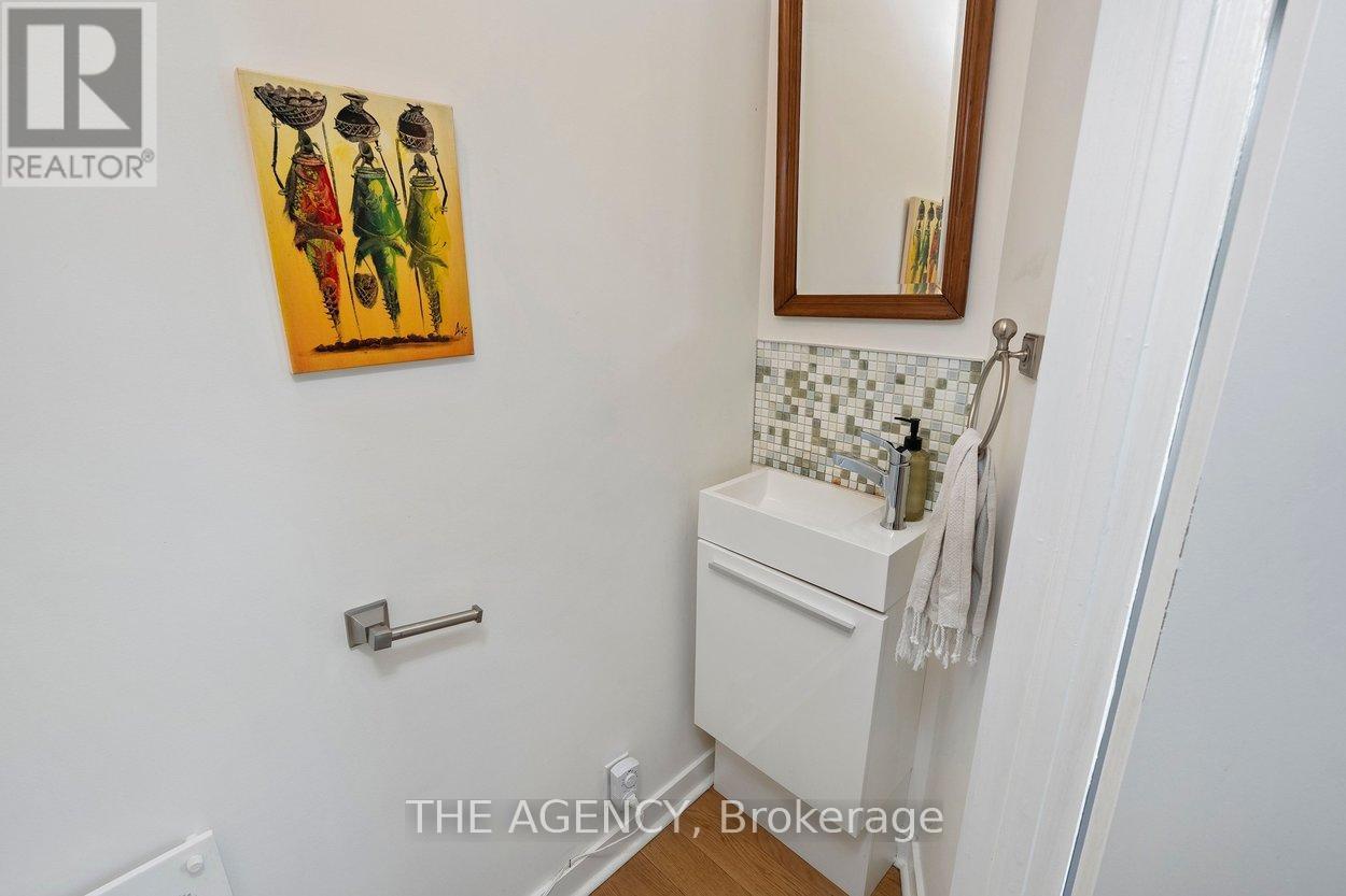 110 Hastings Avenue, Toronto (south Riverdale), Ontario