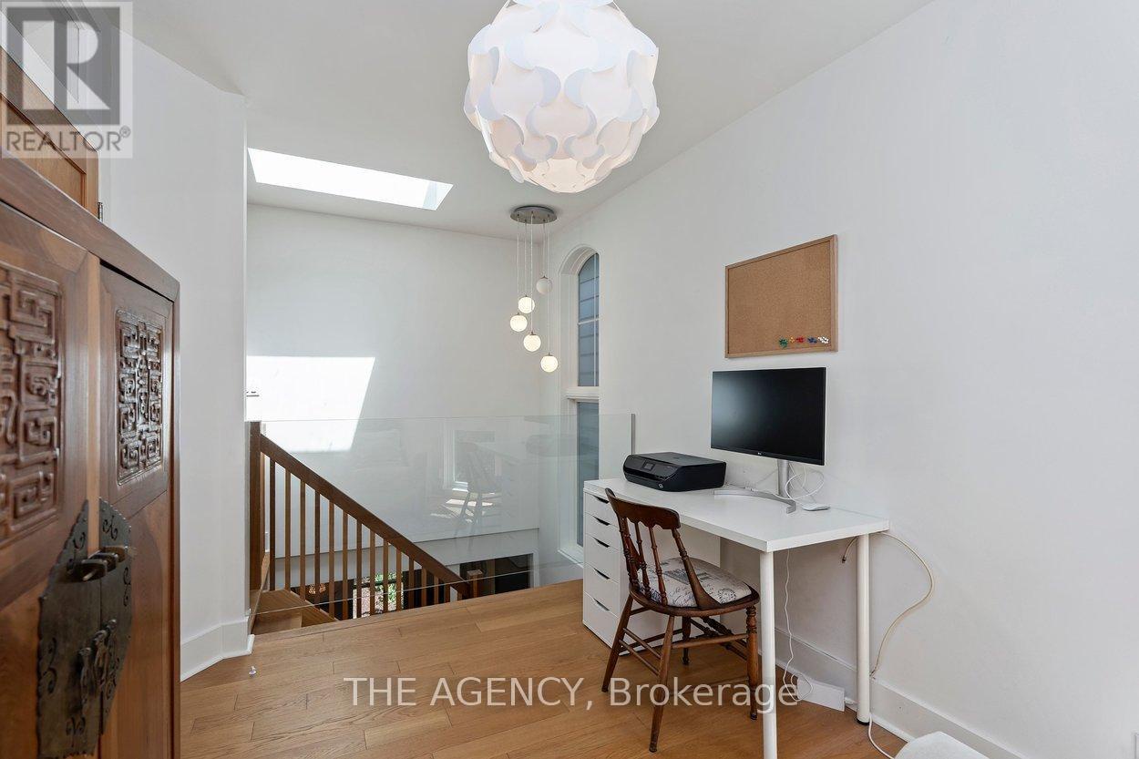 110 Hastings Avenue, Toronto (south Riverdale), Ontario