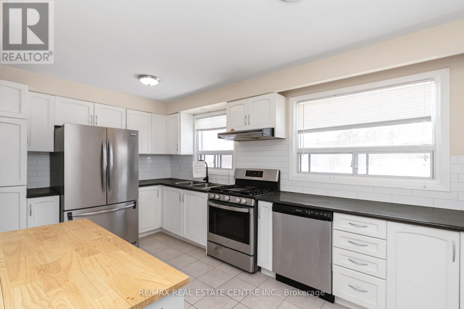 1 Stanwood Crescent, Toronto (humbermede), Ontario