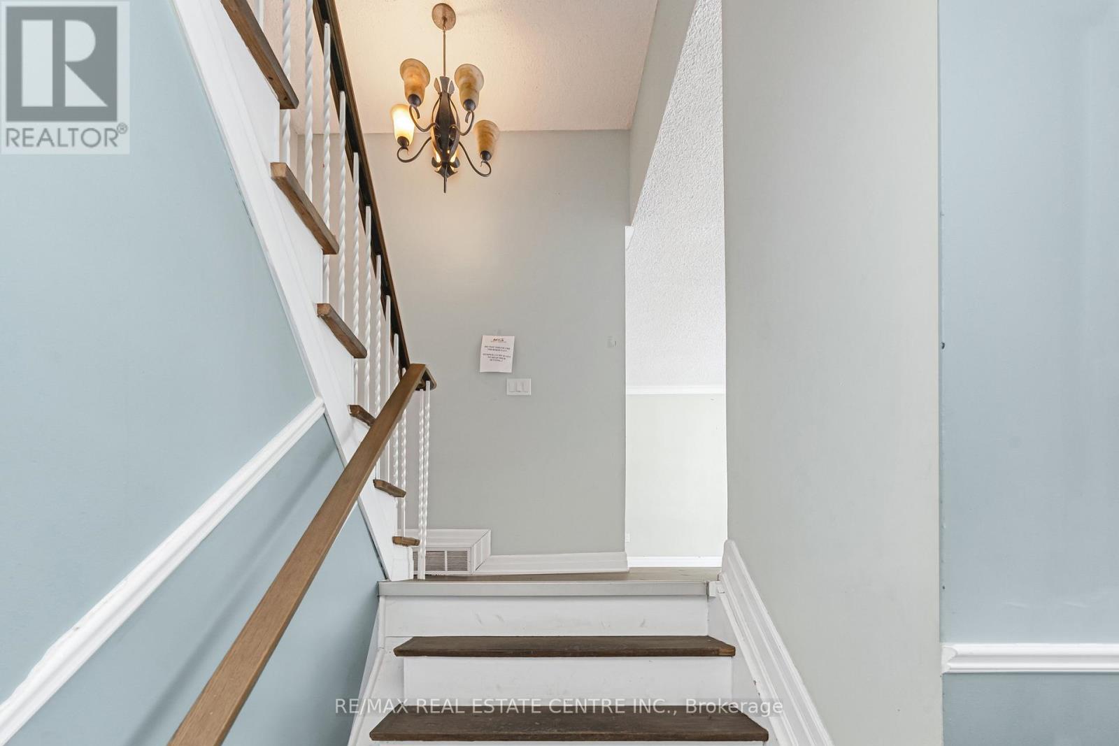 1 Stanwood Crescent, Toronto (humbermede), Ontario