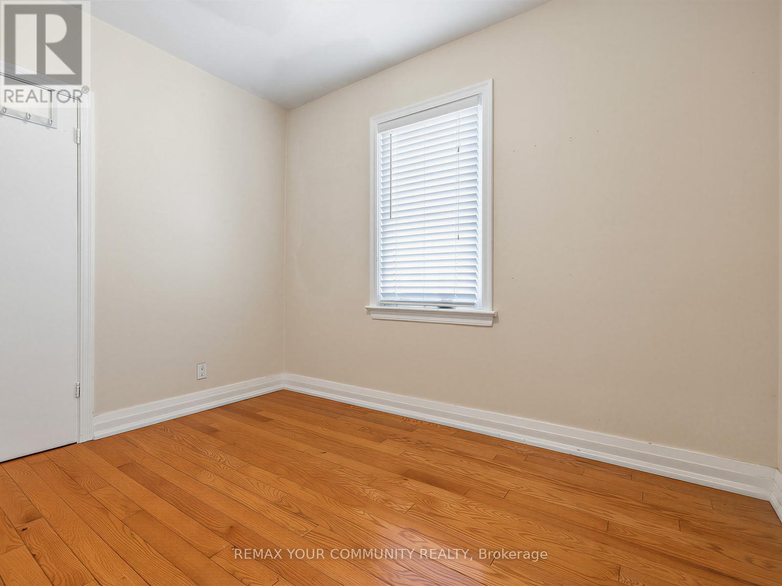 9 Letchworth Crescent, Toronto (downsview-roding-cfb), Ontario