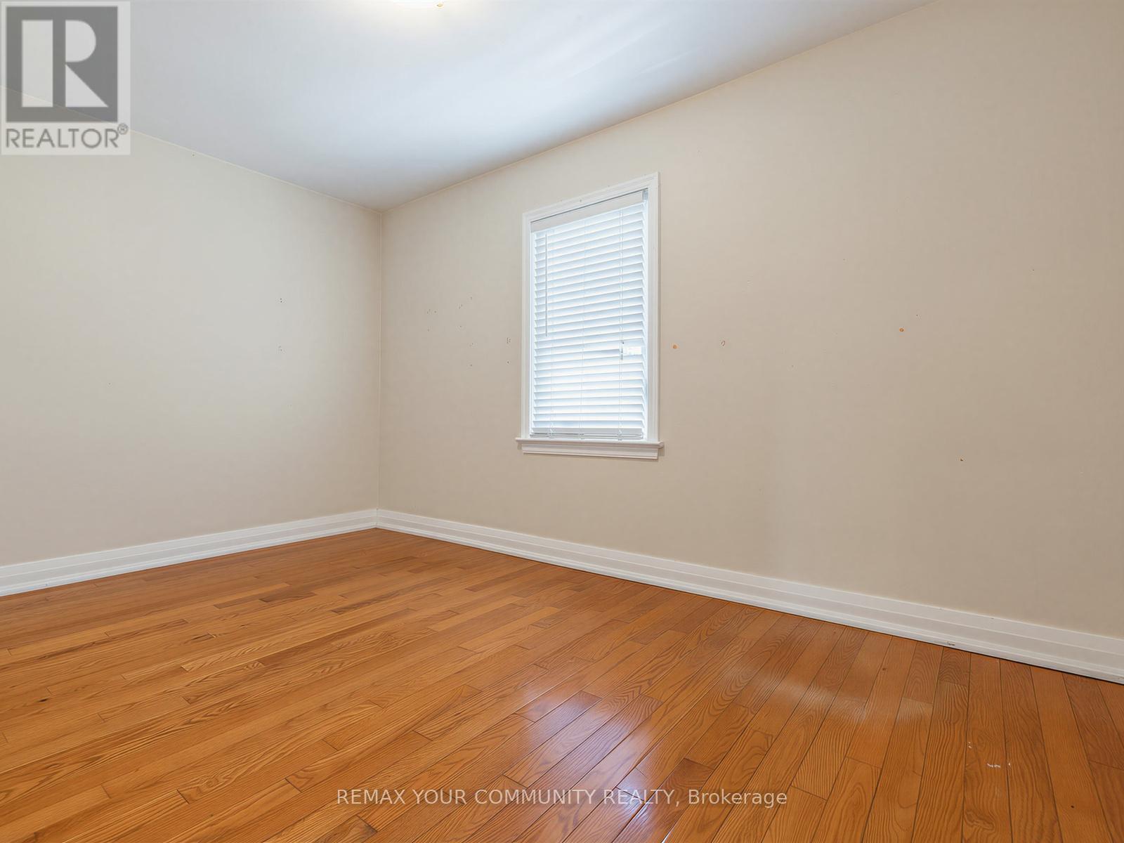 9 Letchworth Crescent, Toronto (downsview-roding-cfb), Ontario