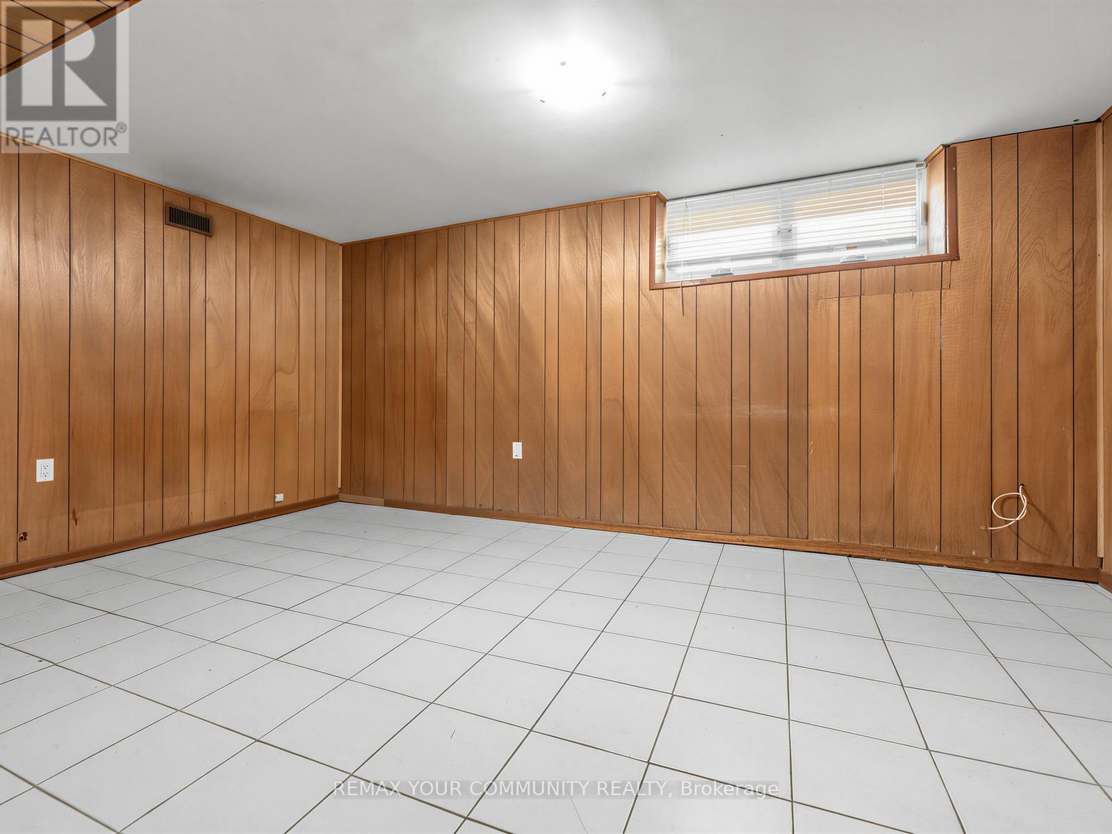 9 Letchworth Crescent, Toronto (downsview-roding-cfb), Ontario