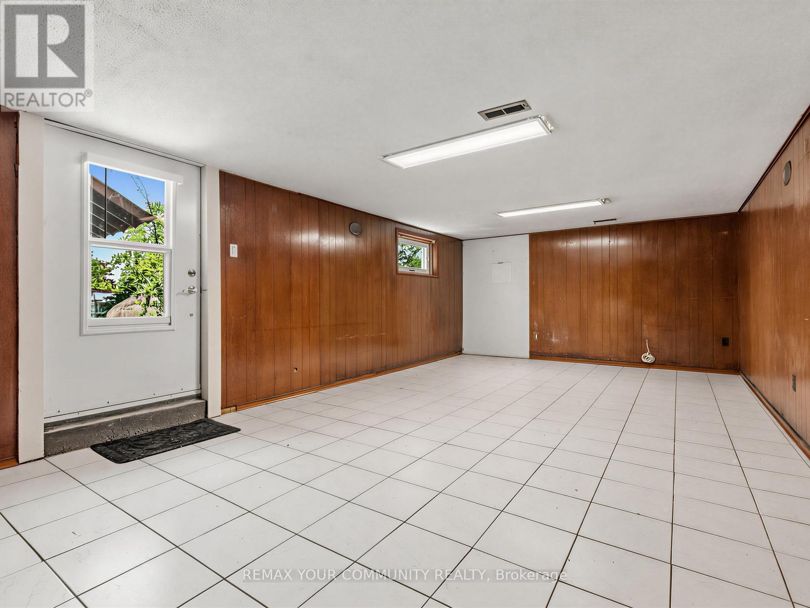 9 Letchworth Crescent, Toronto (downsview-roding-cfb), Ontario