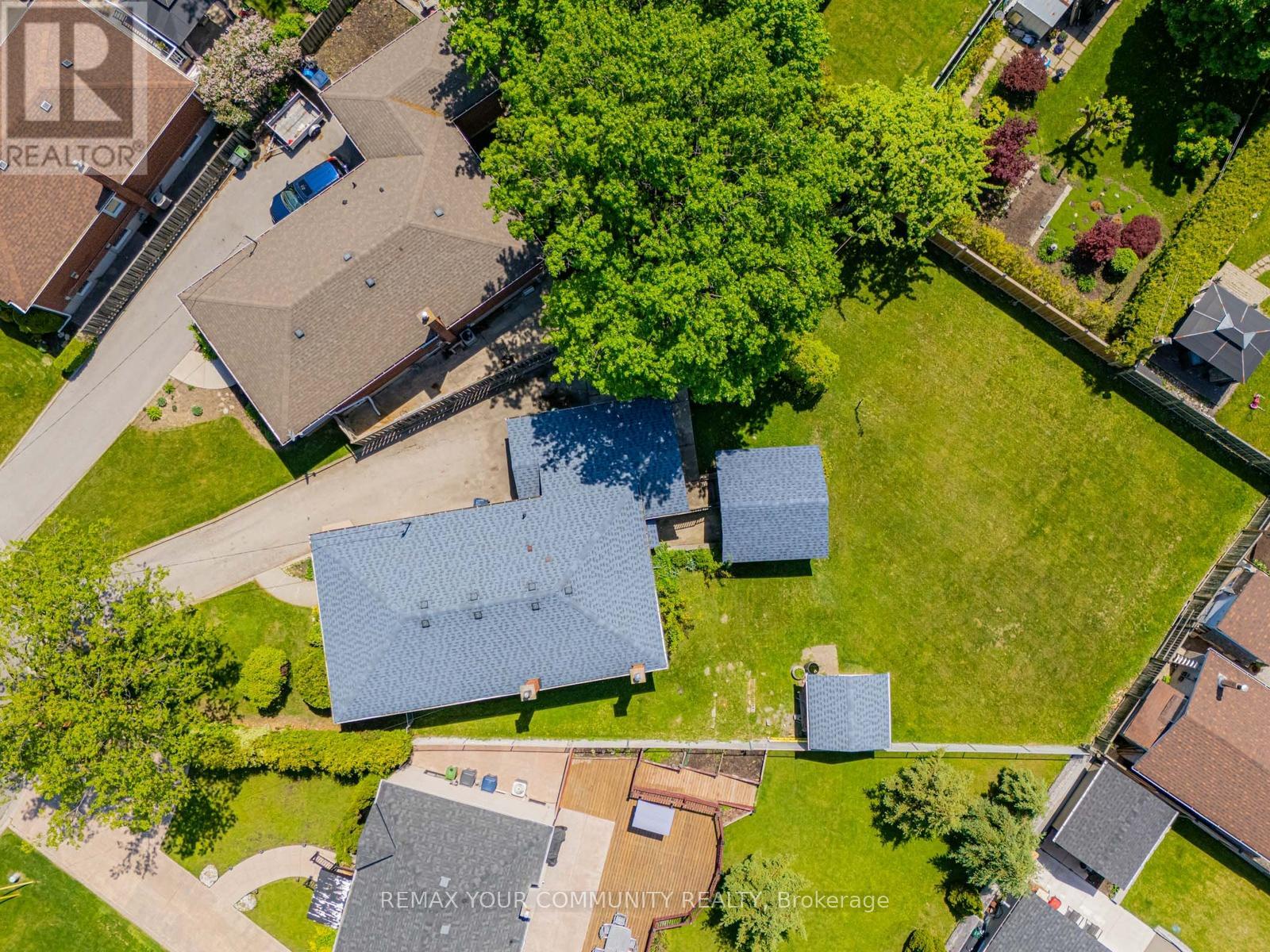 9 Letchworth Crescent, Toronto (downsview-roding-cfb), Ontario