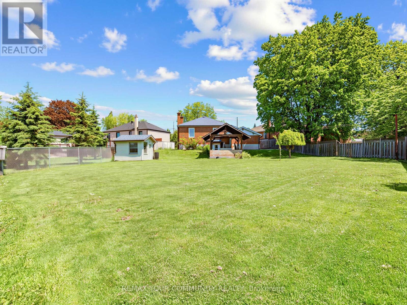 9 Letchworth Crescent, Toronto (downsview-roding-cfb), Ontario