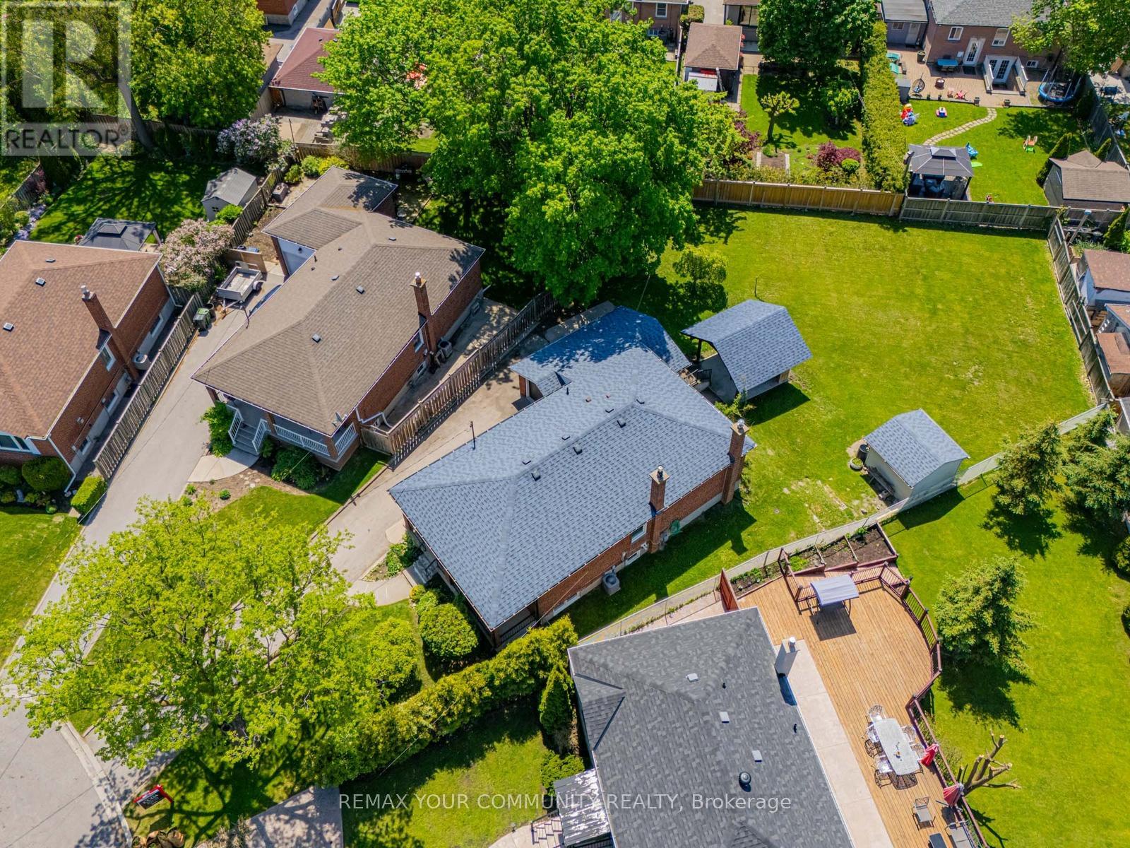 9 Letchworth Crescent, Toronto (downsview-roding-cfb), Ontario