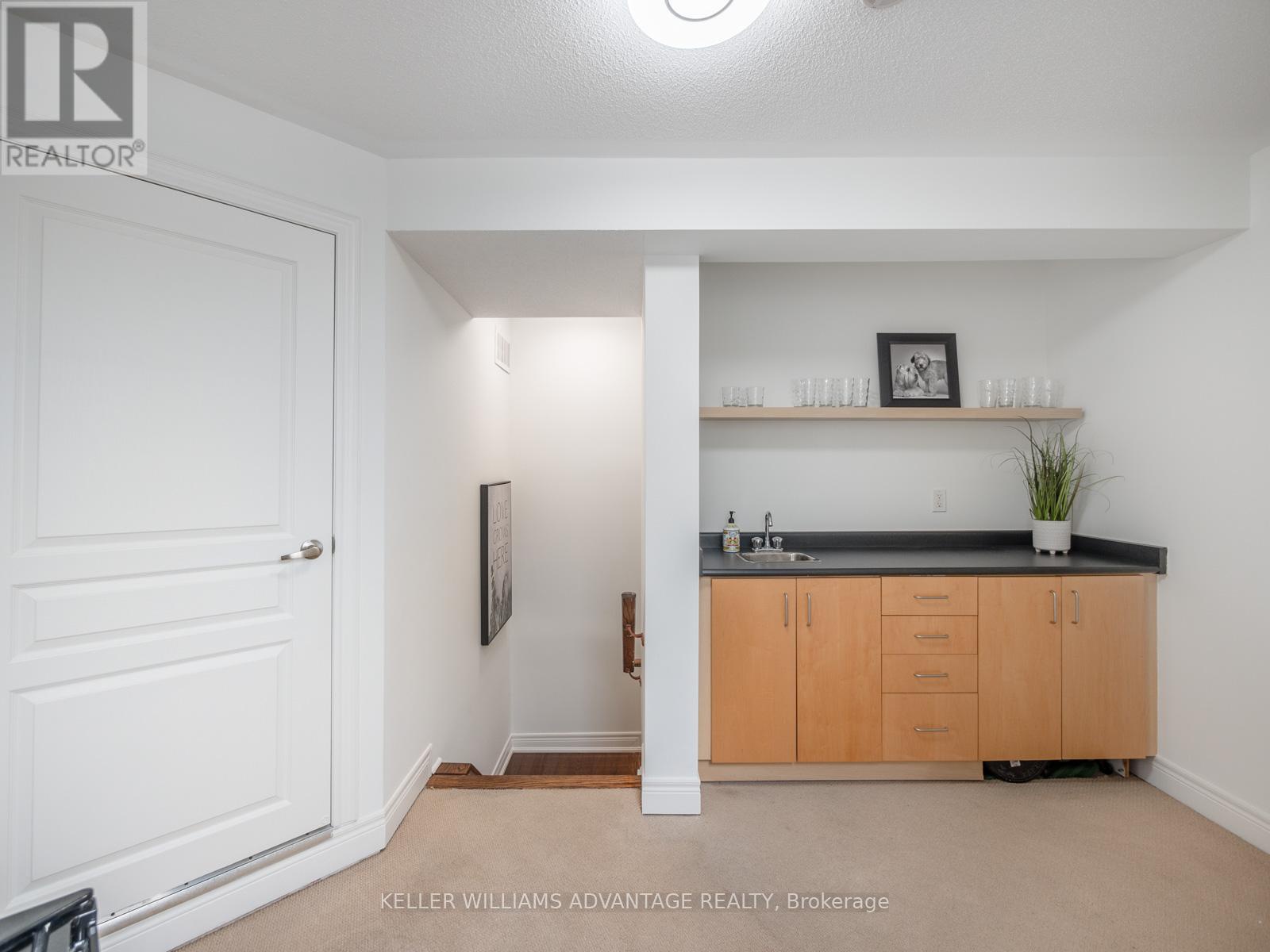34 Fairhead Mews, Toronto (east End-danforth), Ontario