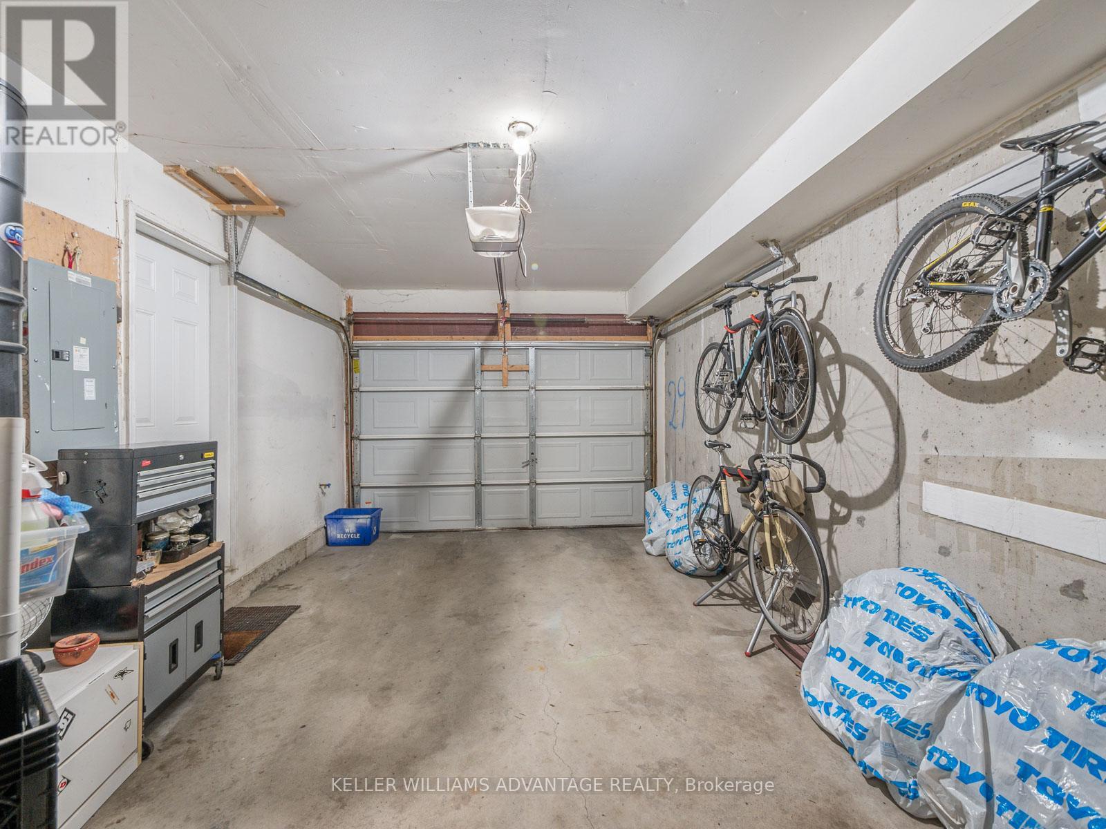 34 Fairhead Mews, Toronto (east End-danforth), Ontario