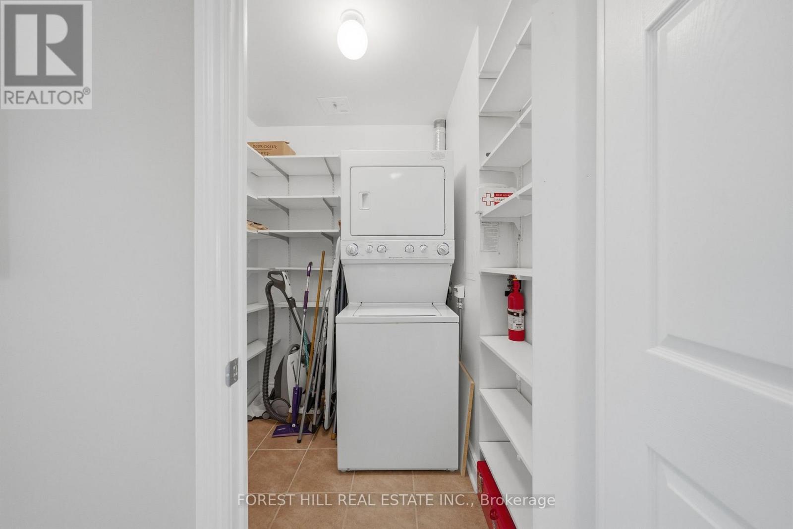 211 - 12 Rean Drive, Toronto (bayview Village), Ontario