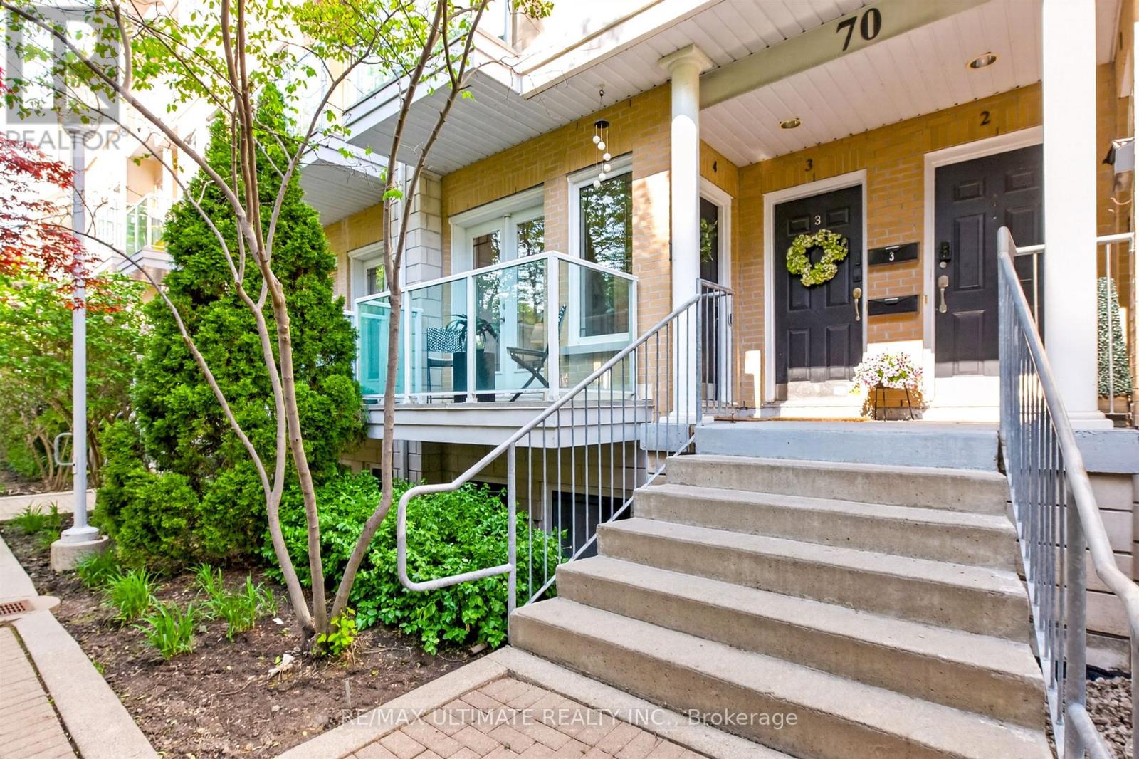 4 - 70 Byng Avenue, Toronto (willowdale East), Ontario