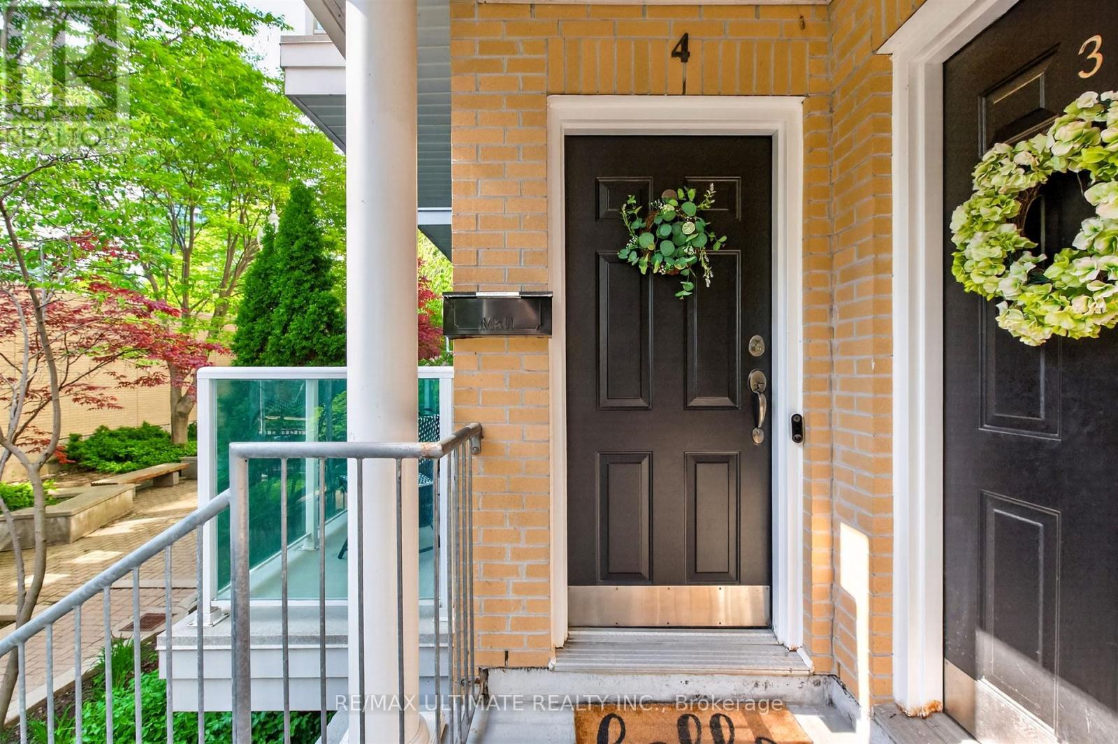 4 - 70 Byng Avenue, Toronto (willowdale East), Ontario