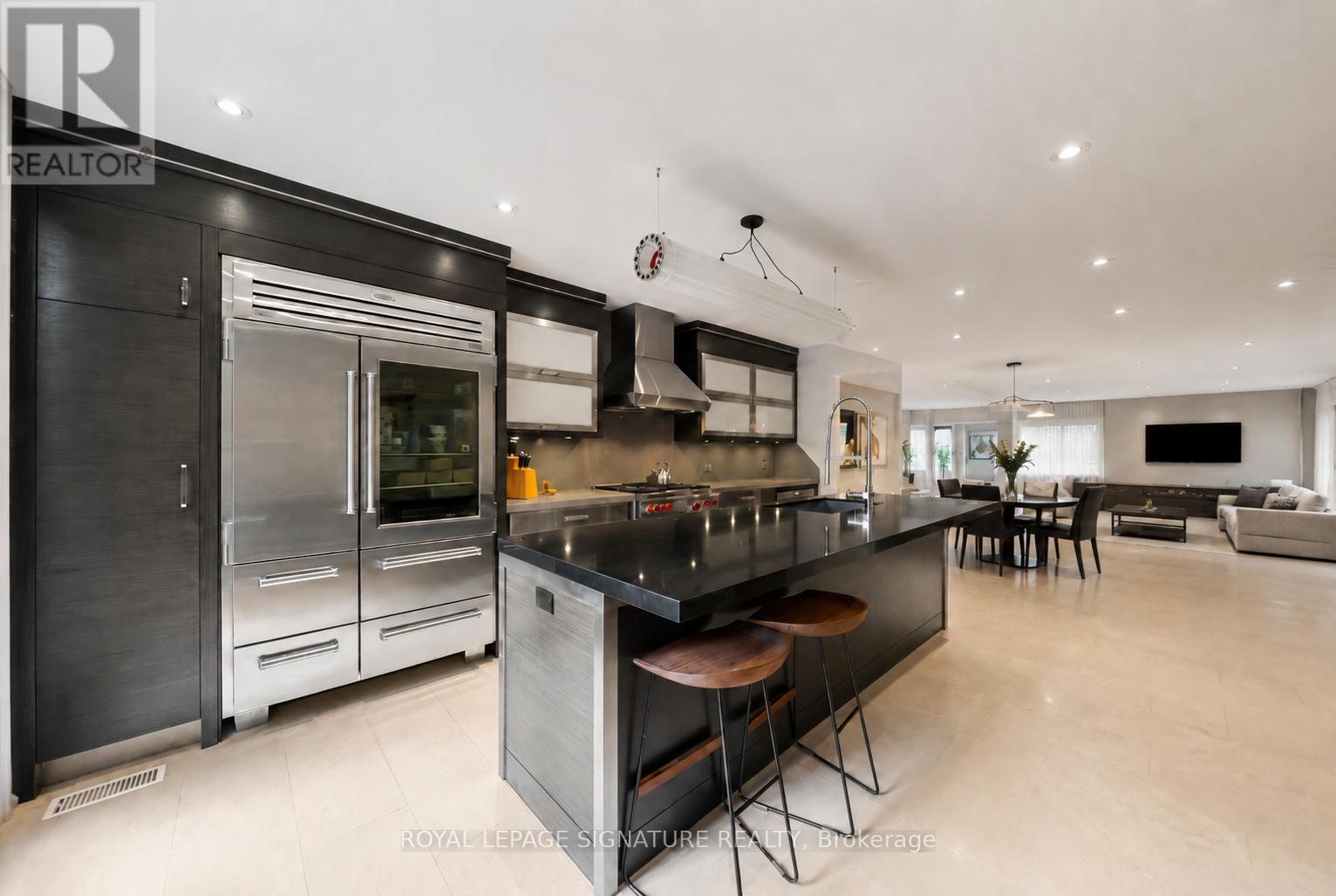 230 Strathallan Wood, Toronto (bedford Park-nortown), Ontario