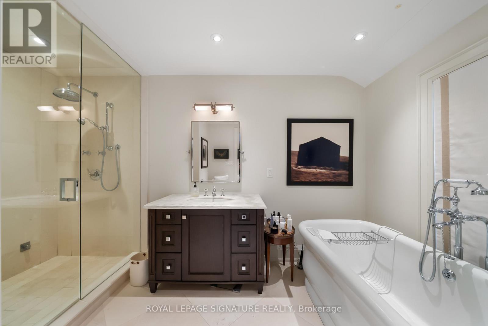230 Strathallan Wood, Toronto (bedford Park-nortown), Ontario