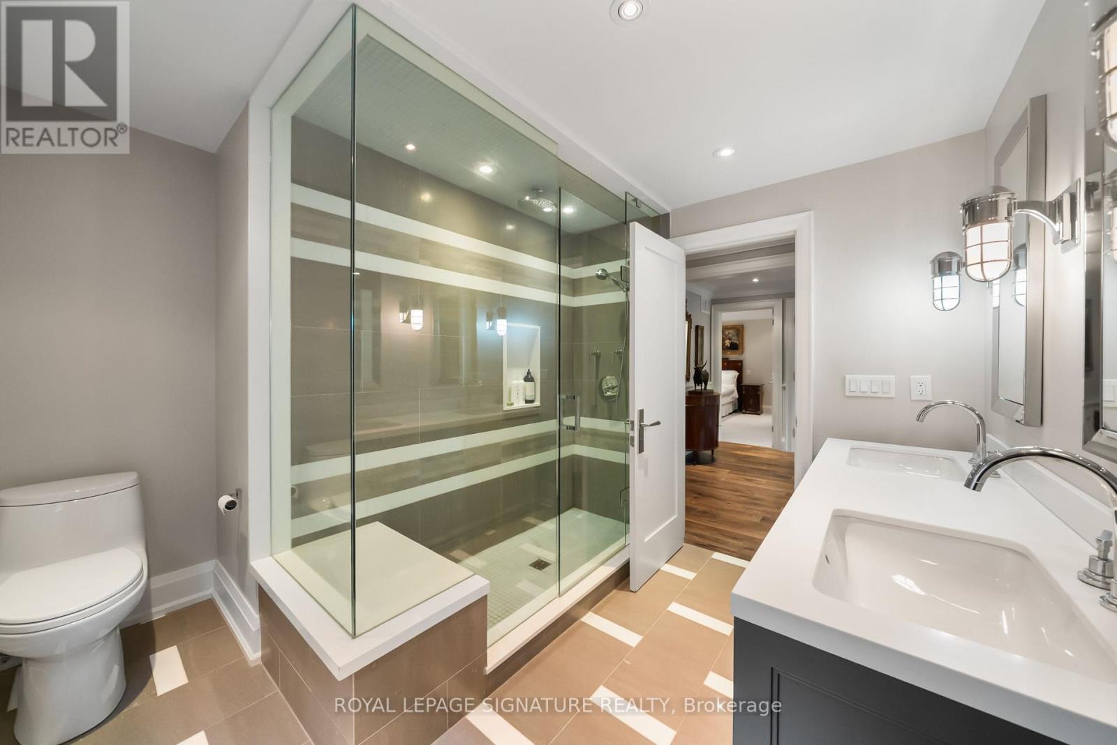 230 Strathallan Wood, Toronto (bedford Park-nortown), Ontario