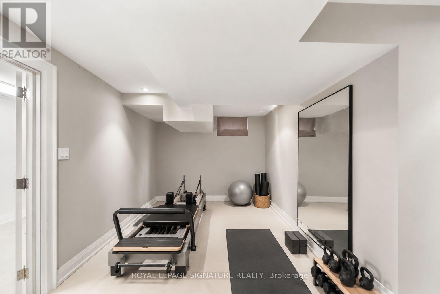 230 Strathallan Wood, Toronto (bedford Park-nortown), Ontario