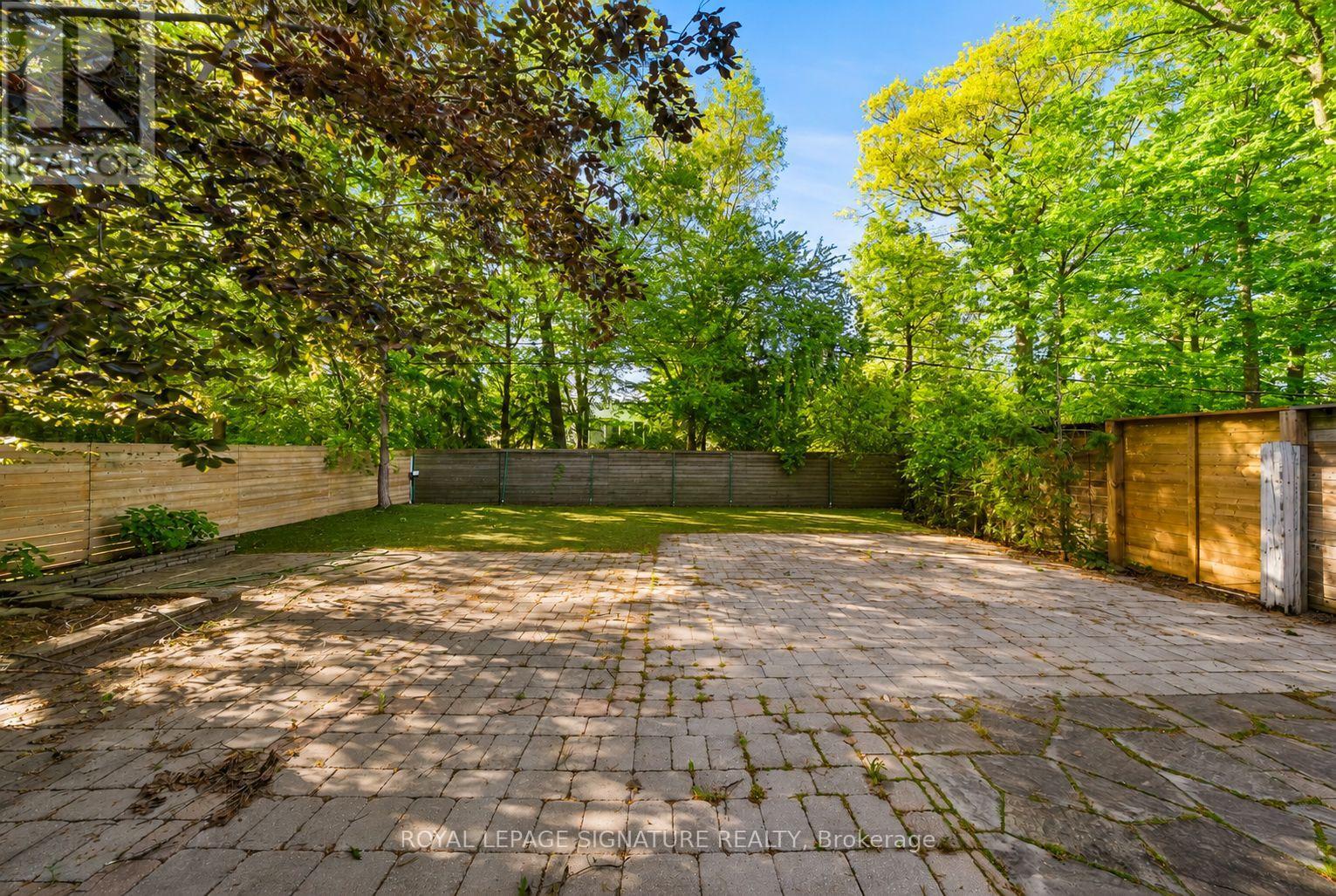 230 Strathallan Wood, Toronto (bedford Park-nortown), Ontario