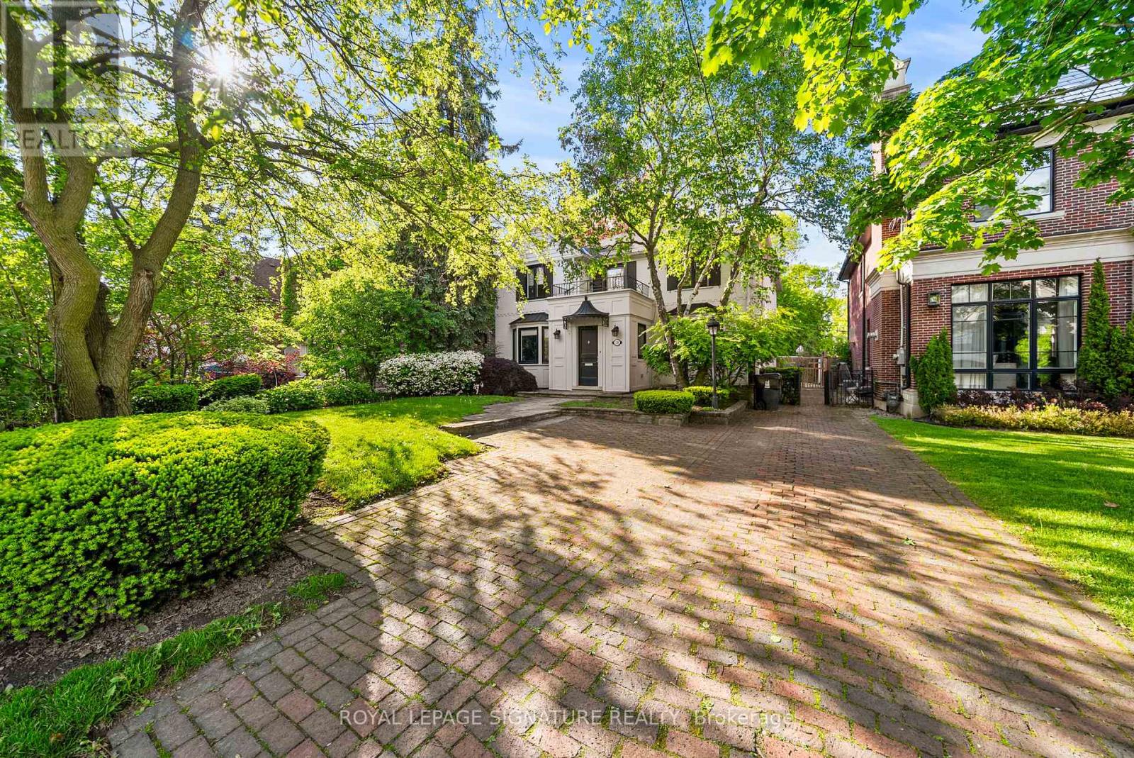 230 Strathallan Wood, Toronto (bedford Park-nortown), Ontario