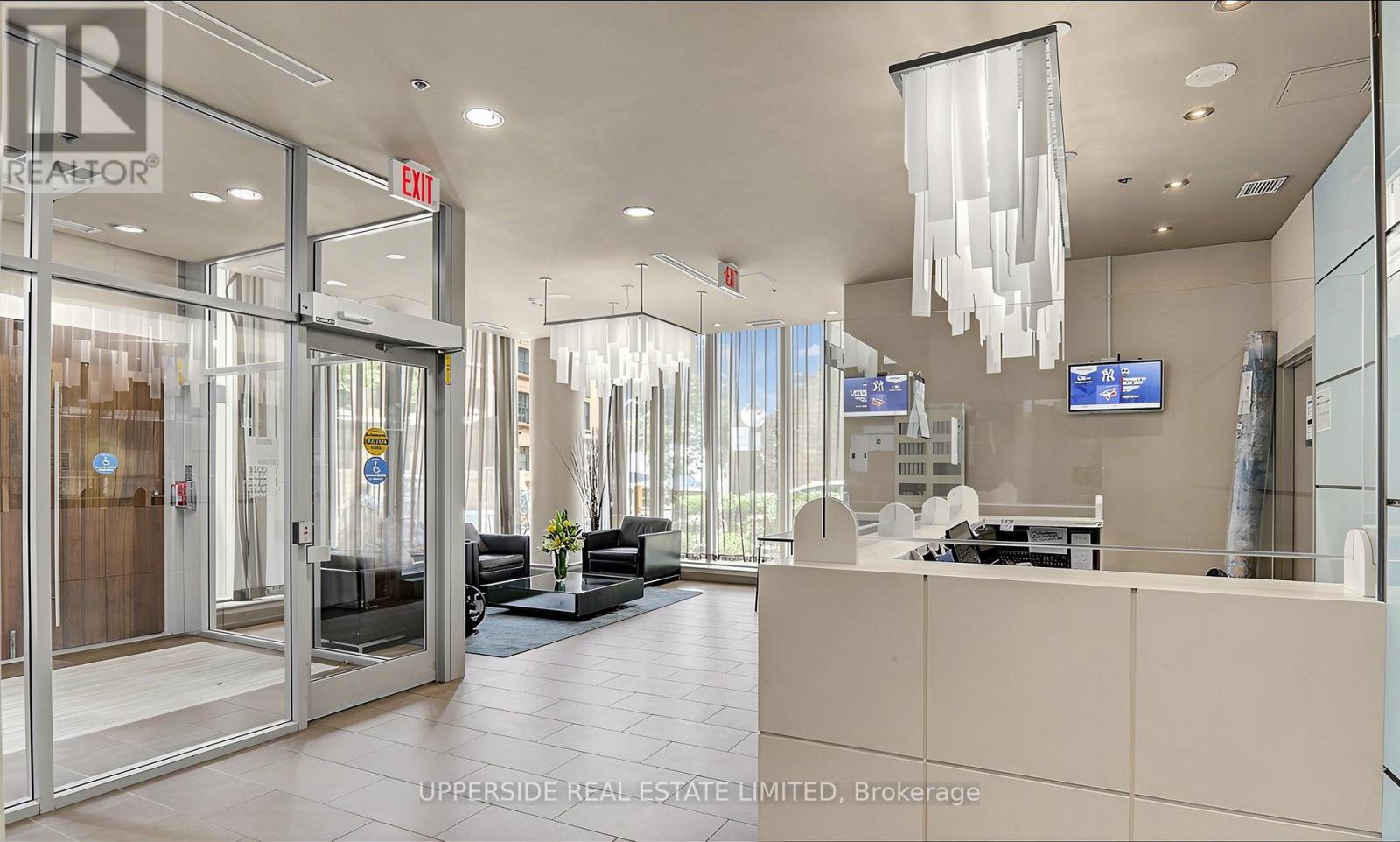 607 - 126 Simcoe Street, Toronto (waterfront Communities), Ontario