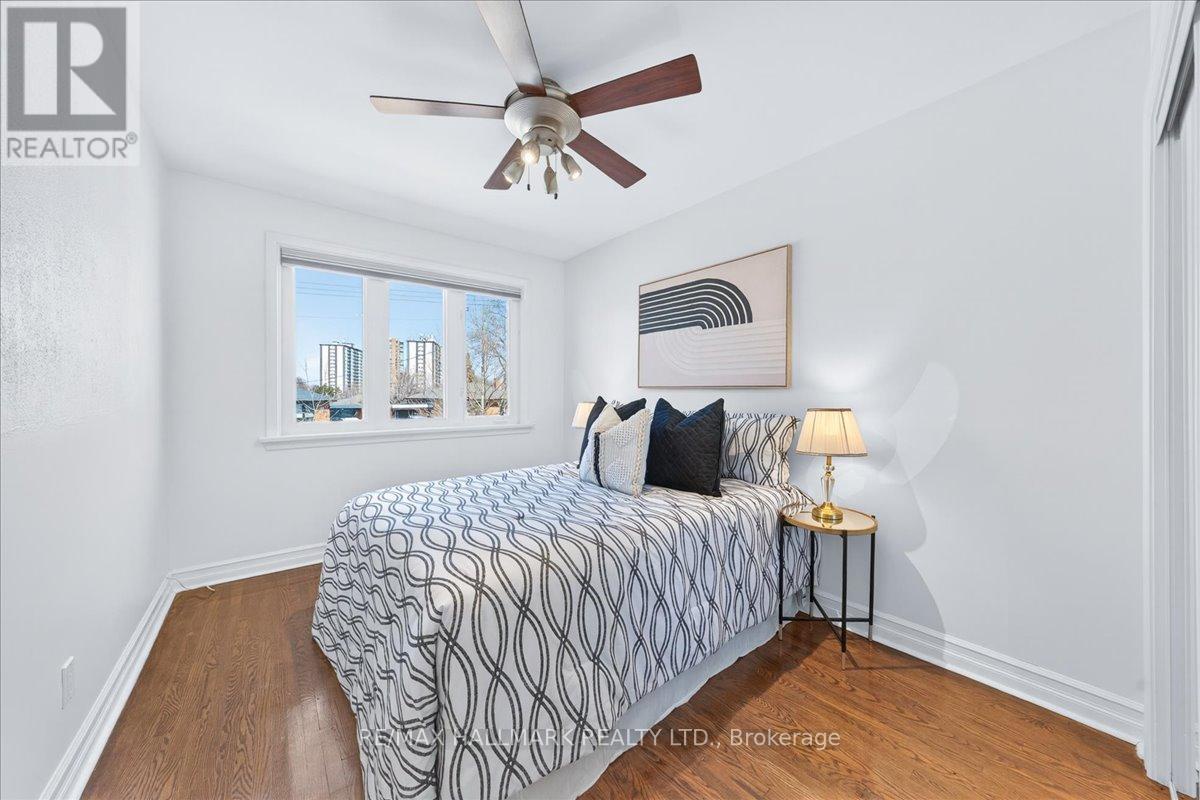 25 Fenley Drive, Toronto (kingsview Village-the Westway), Ontario