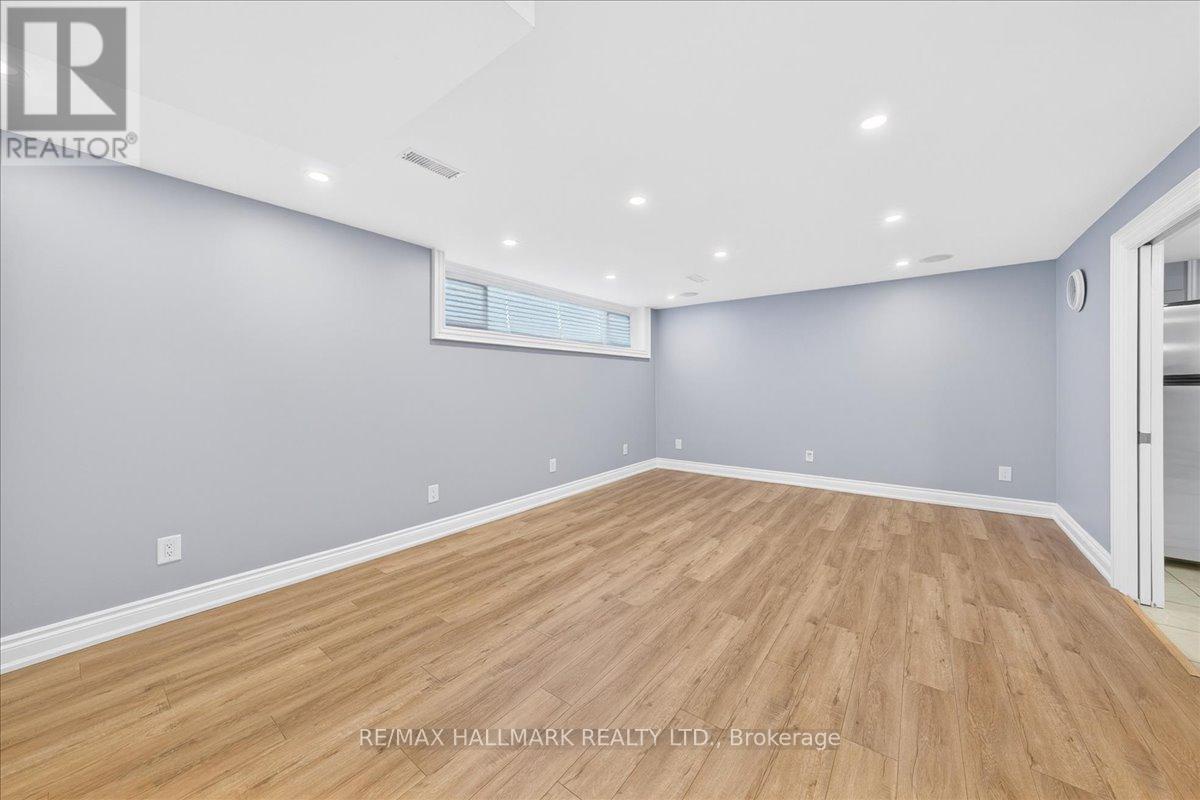 25 Fenley Drive, Toronto (kingsview Village-the Westway), Ontario