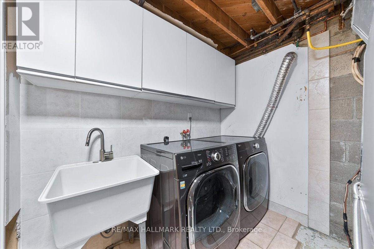 25 Fenley Drive, Toronto (kingsview Village-the Westway), Ontario