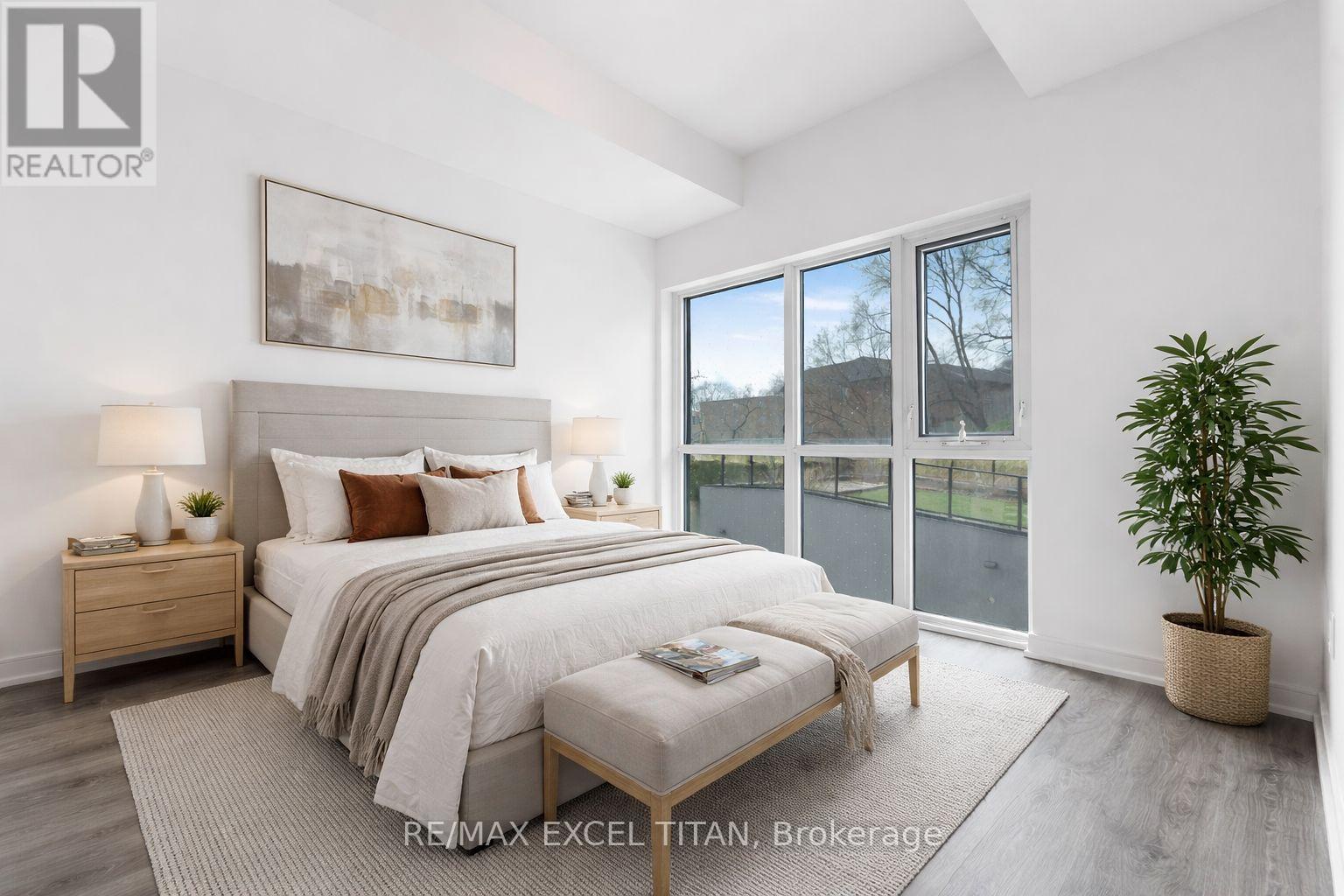 205 - 25 Neighbourhood Lane, Toronto (stonegate-queensway), Ontario