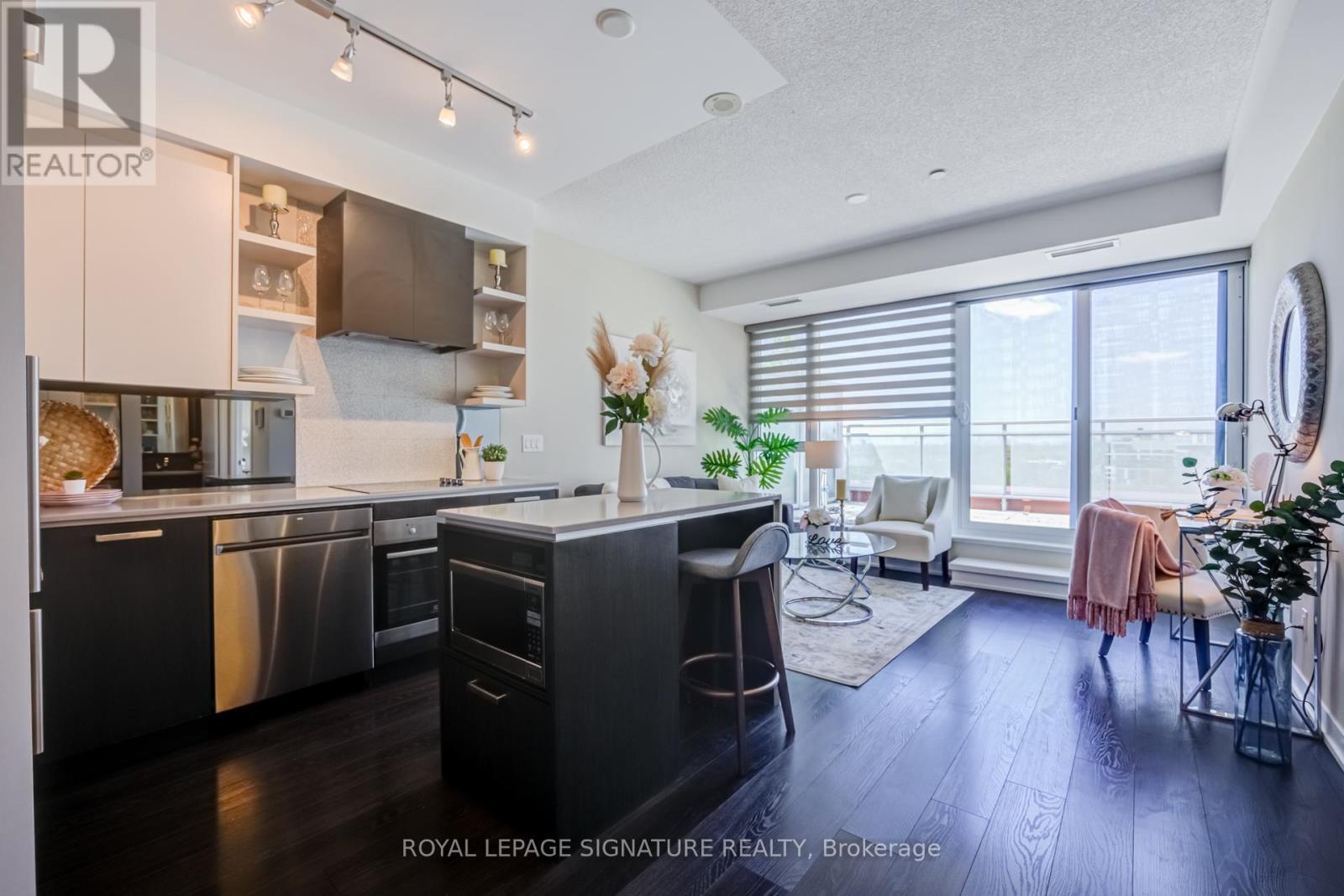 920 - 1830 Bloor Street W, Toronto (high Park North), Ontario