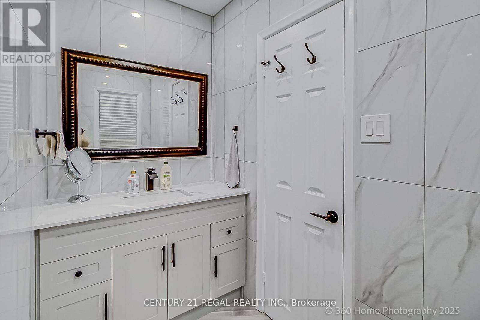 17 Electro Road, Toronto (wexford-maryvale), Ontario