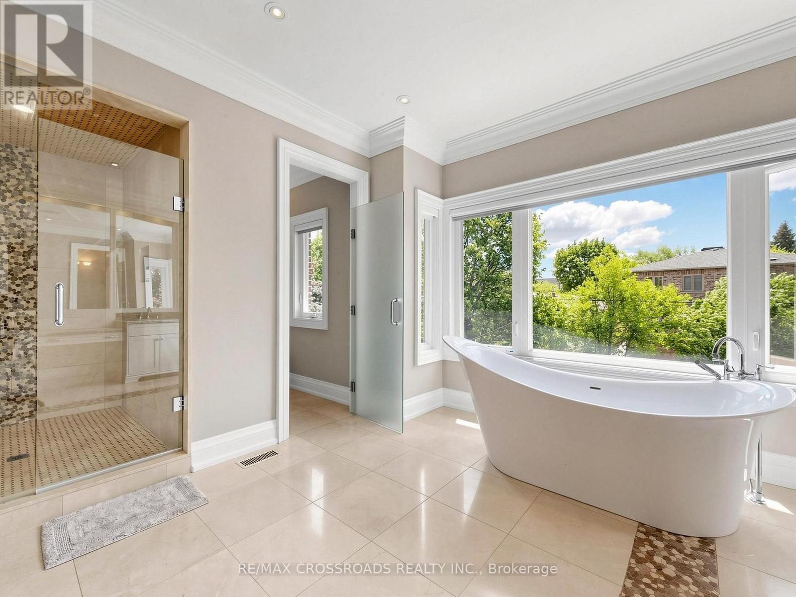 351 Patricia Avenue, Toronto (newtonbrook West), Ontario