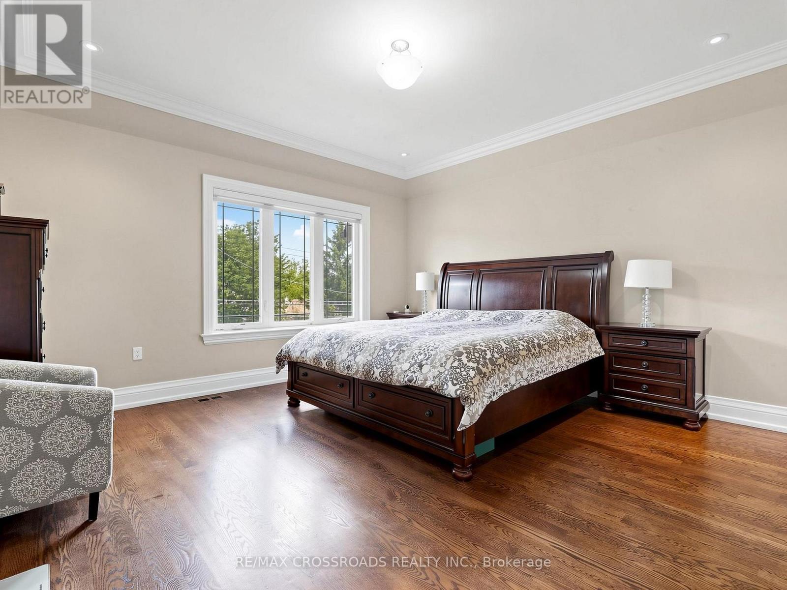 351 Patricia Avenue, Toronto (newtonbrook West), Ontario