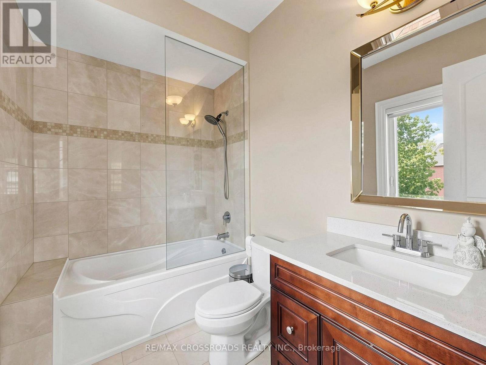 351 Patricia Avenue, Toronto (newtonbrook West), Ontario