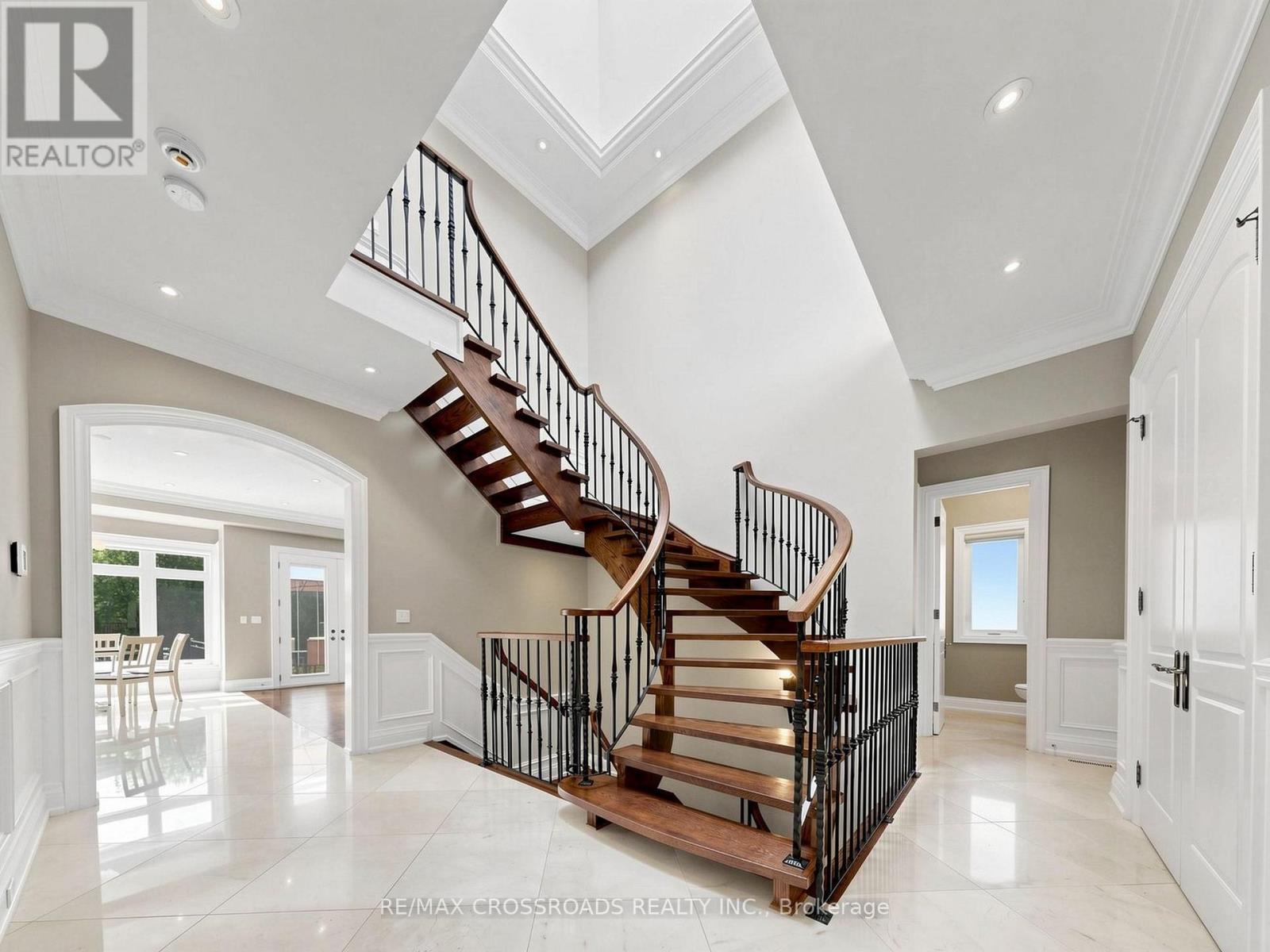 351 Patricia Avenue, Toronto (newtonbrook West), Ontario
